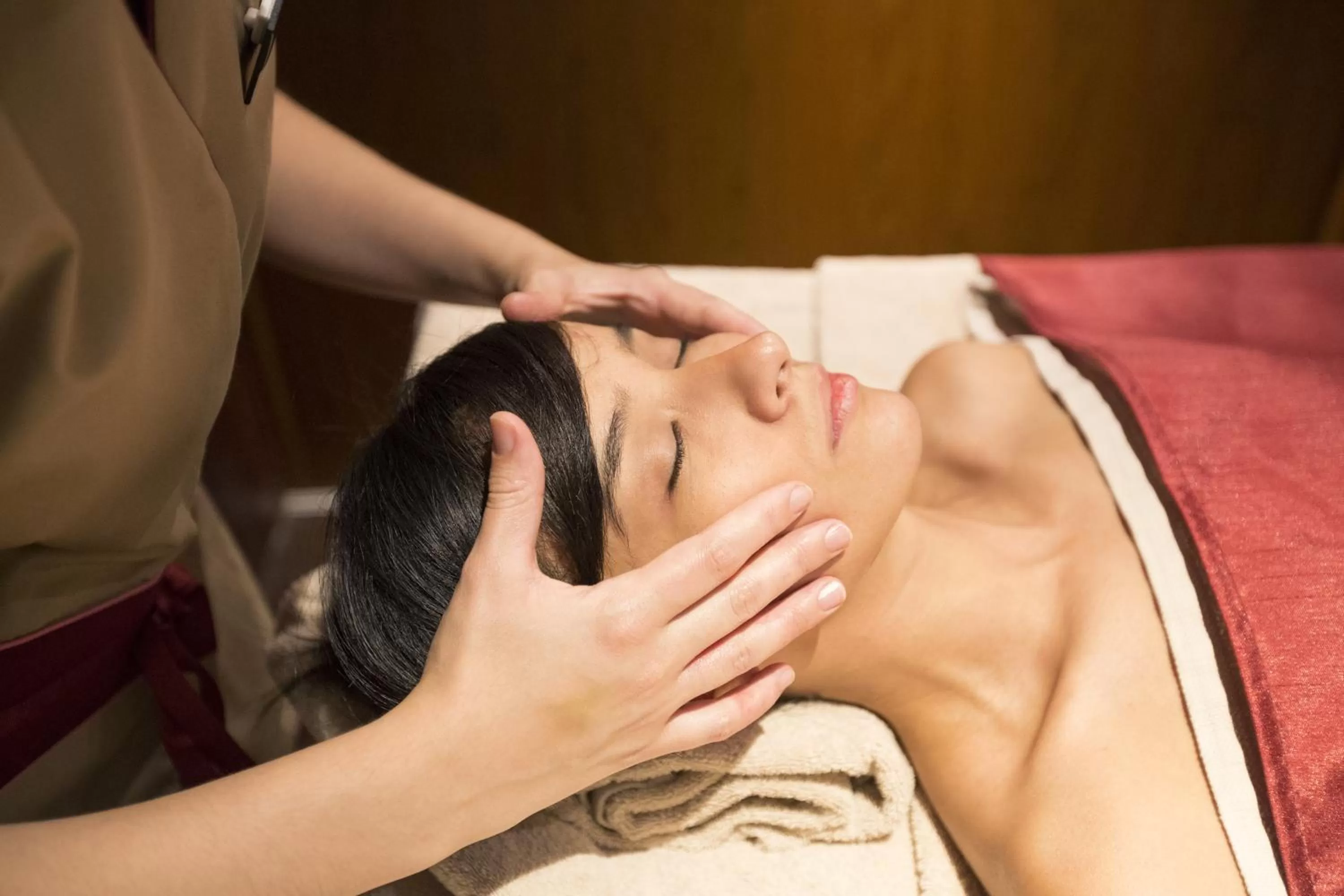 Massage in Hospes Palacio de los Patos, a Member of Design Hotels