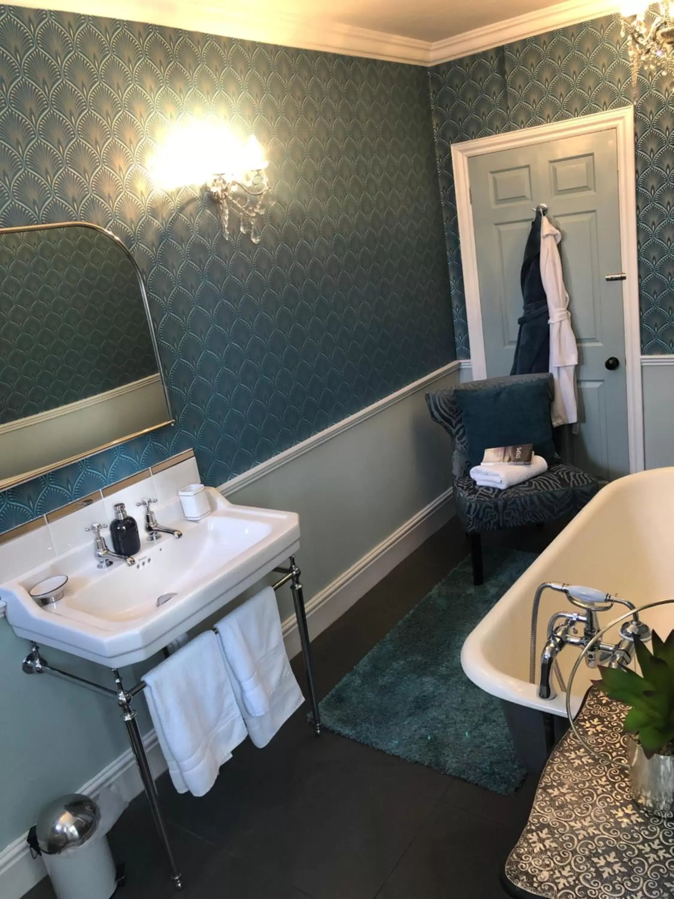 Superior King Room in Highgate House Superior King Room in Highgate House