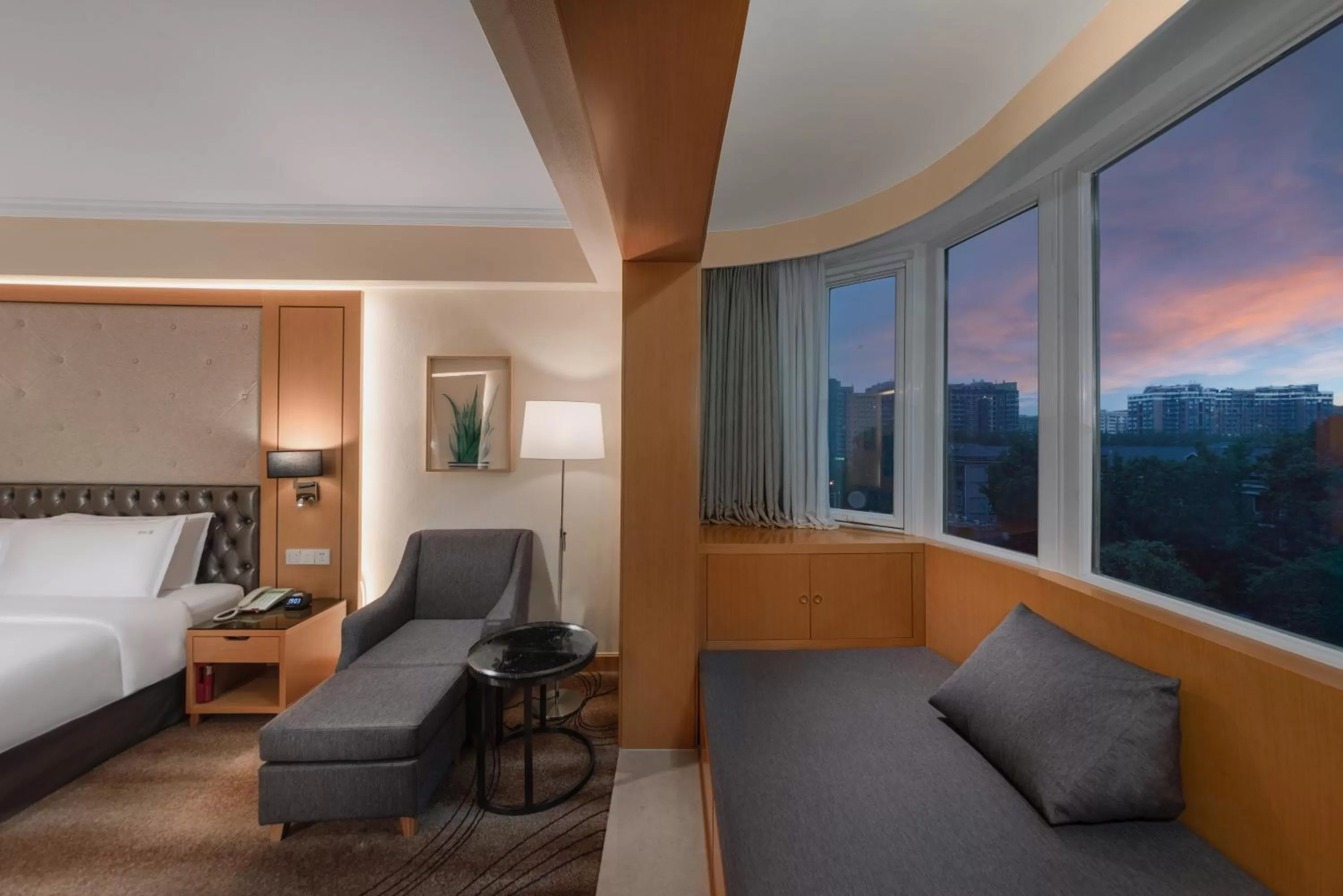 Photo of the whole room, Bed in Holiday Inn Beijing Chang An West by IHG