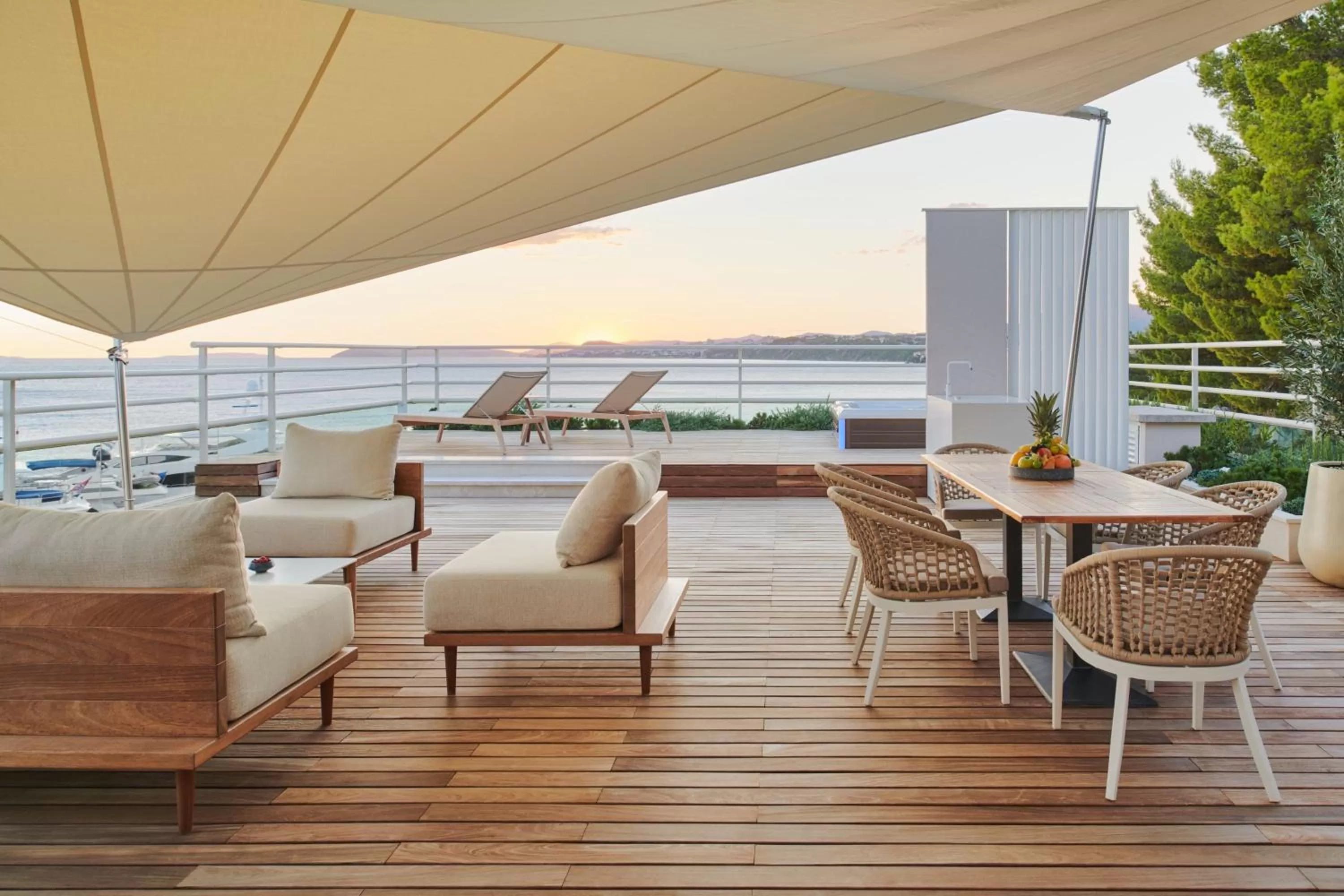 Photo of the whole room in Le Meridien Lav Split