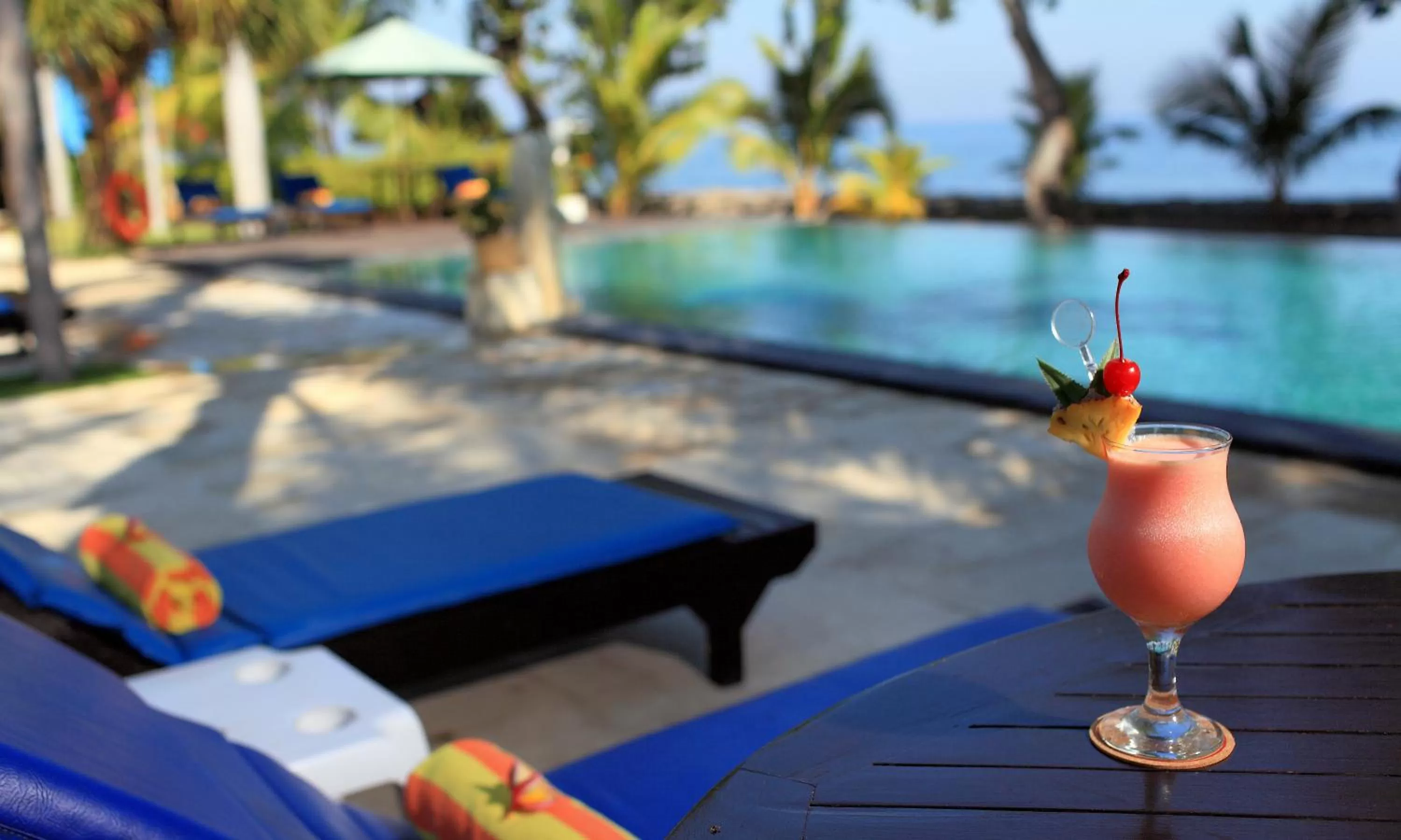 Swimming pool in Puri Saron Hotel Baruna Beach Lovina