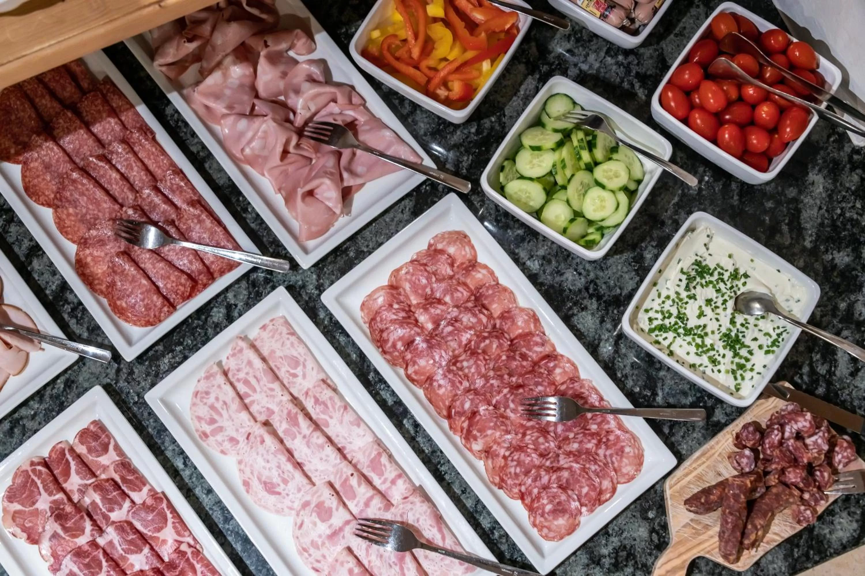 Buffet breakfast in Hotel Kesslwirt