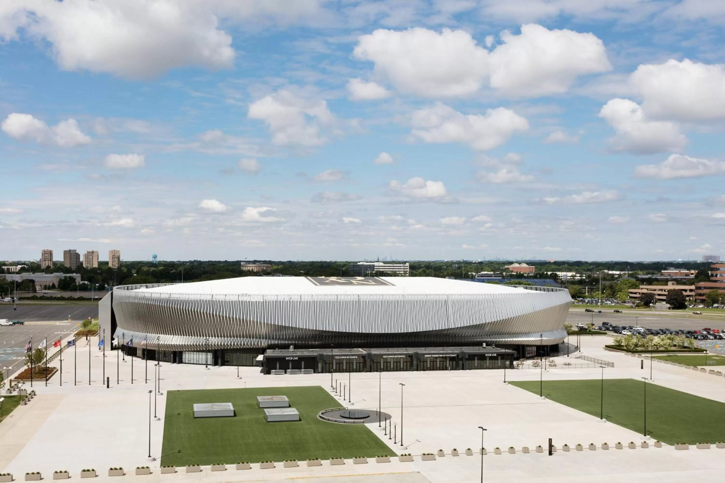 Photo of the whole room in Long Island Marriott Hotel