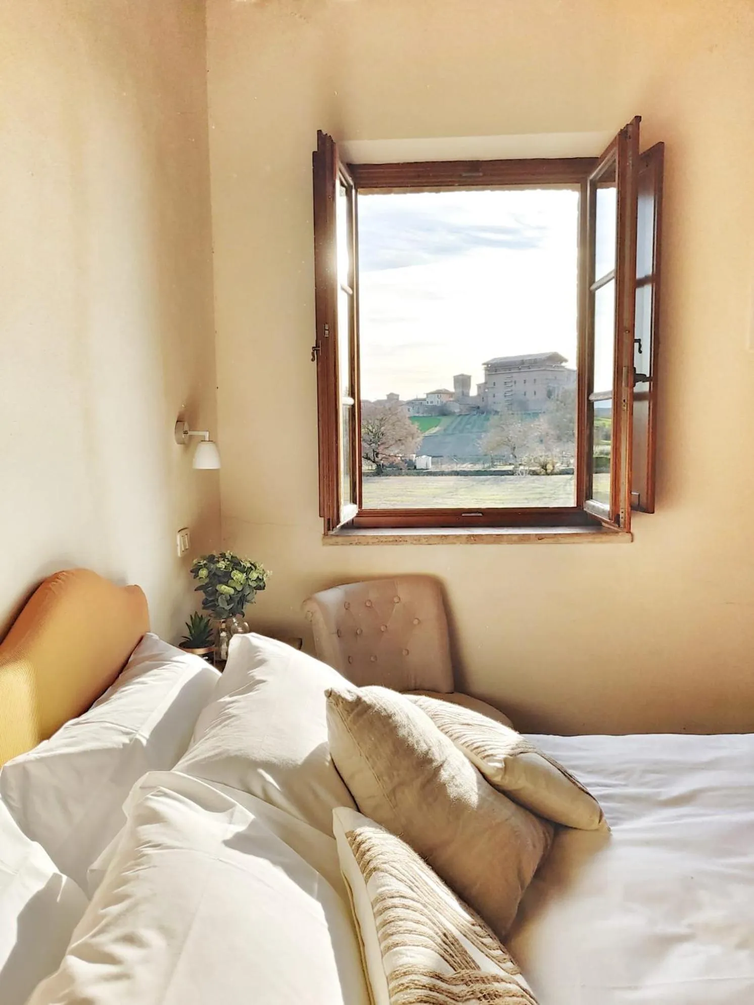 Bed in Hotel More di Cuna