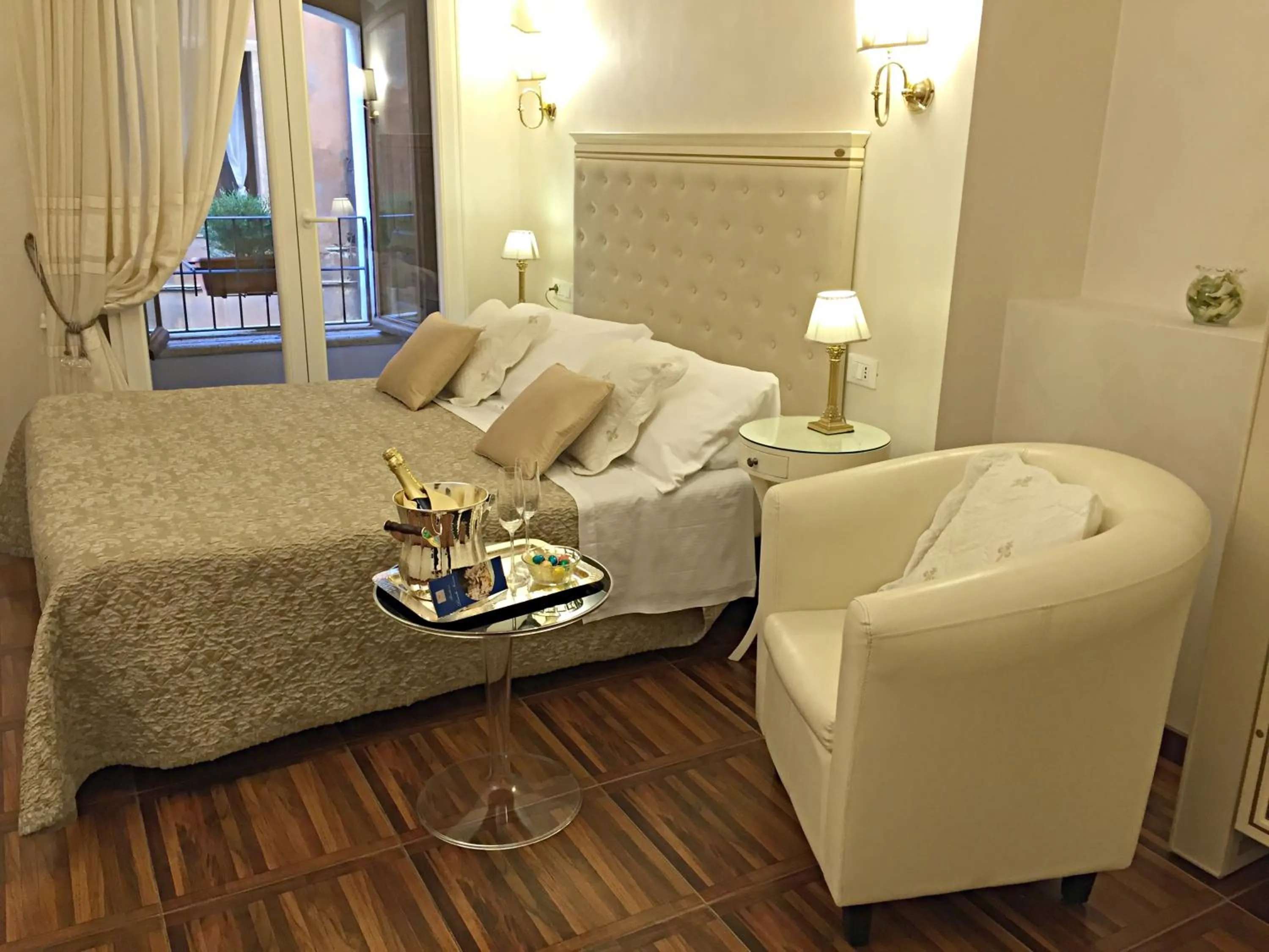 Photo of the whole room, Bed in Locanda Navona