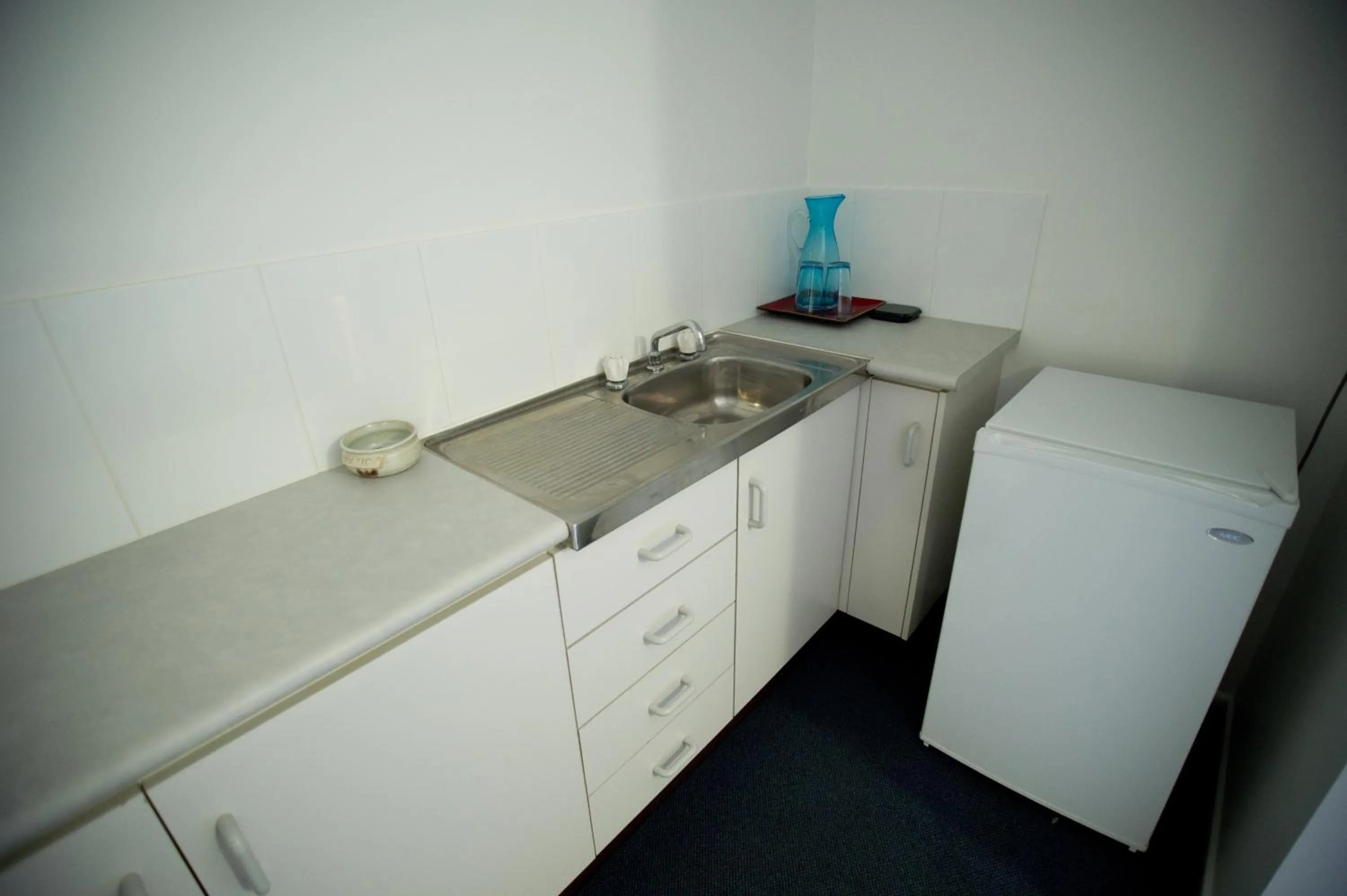 Kitchen or kitchenette in Centrepoint Motor Inn