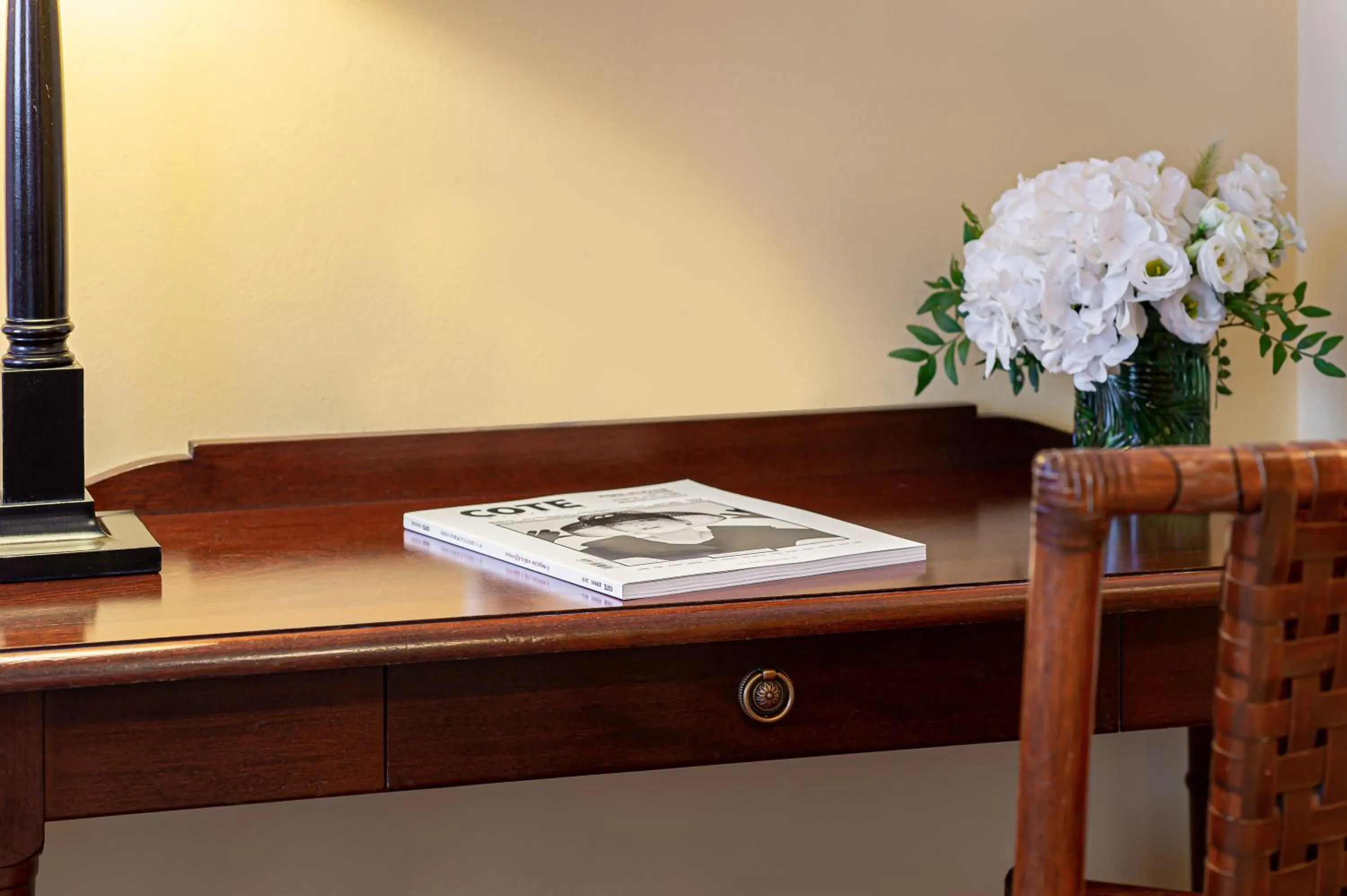 Decorative detail in Kipling Manotel