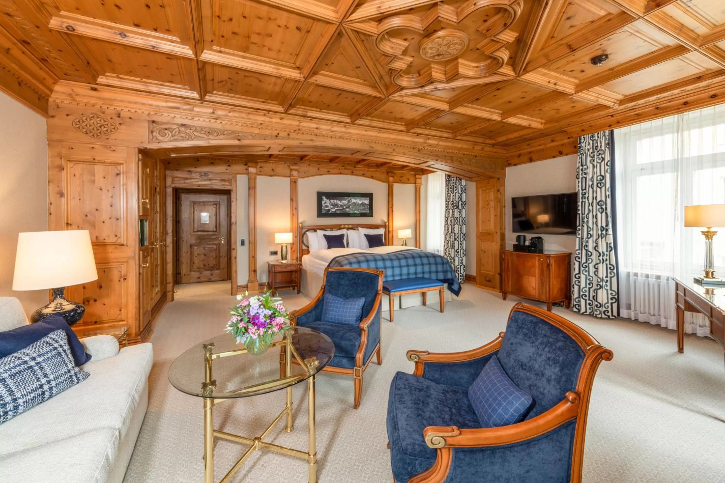 Traditional Deluxe Junior Suite Lake Side South in Kulm Hotel St. Moritz