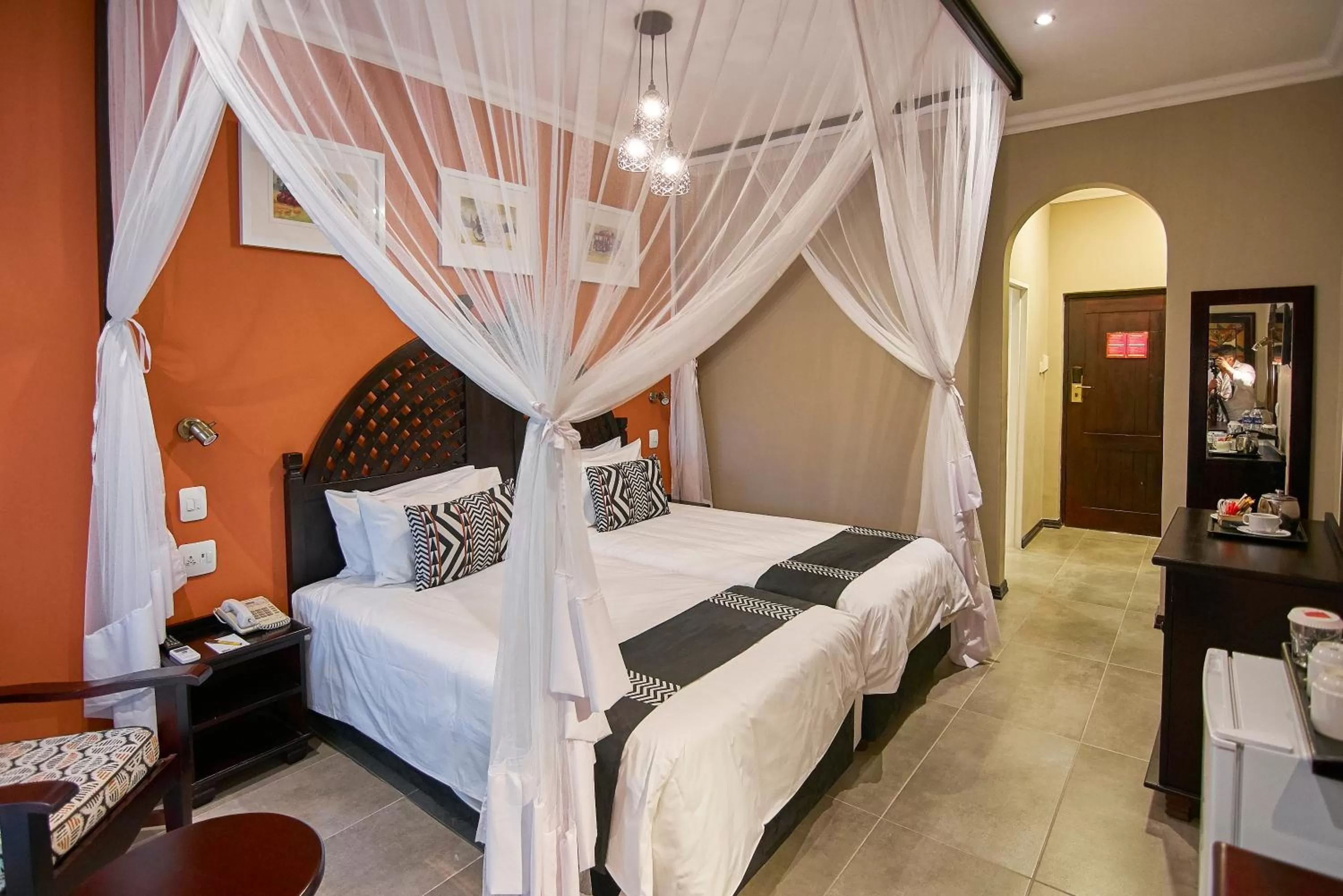 Bedroom, Bed in Victoria Falls Rainbow Hotel