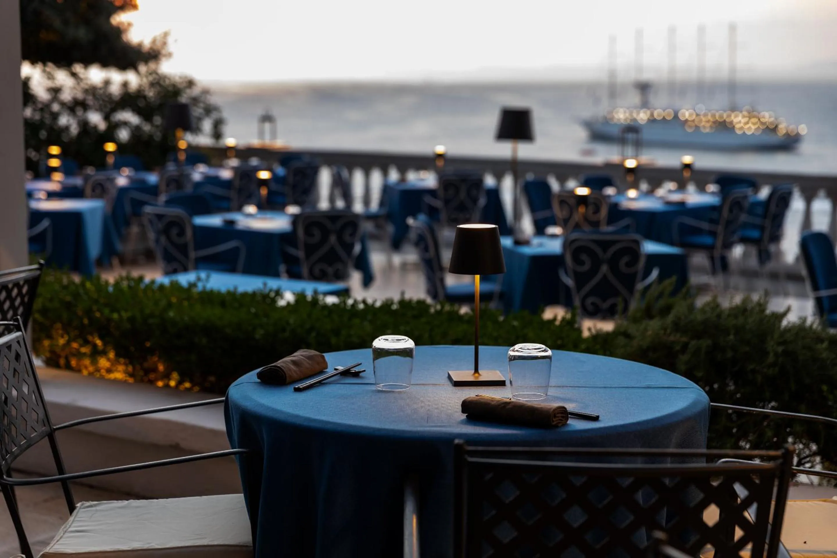 Restaurant/places to eat in Grand Hotel Cocumella