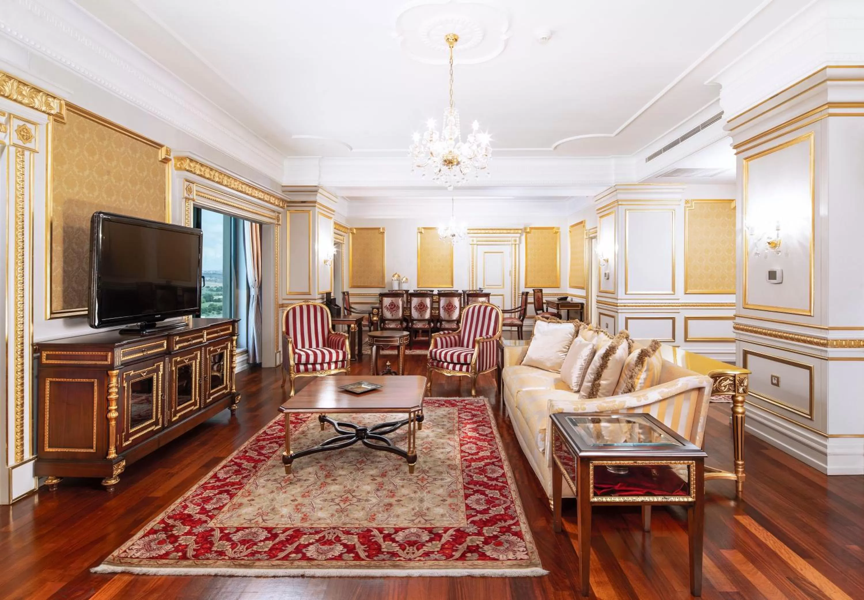 Photo of the whole room in Crowne Plaza Istanbul Asia by IHG