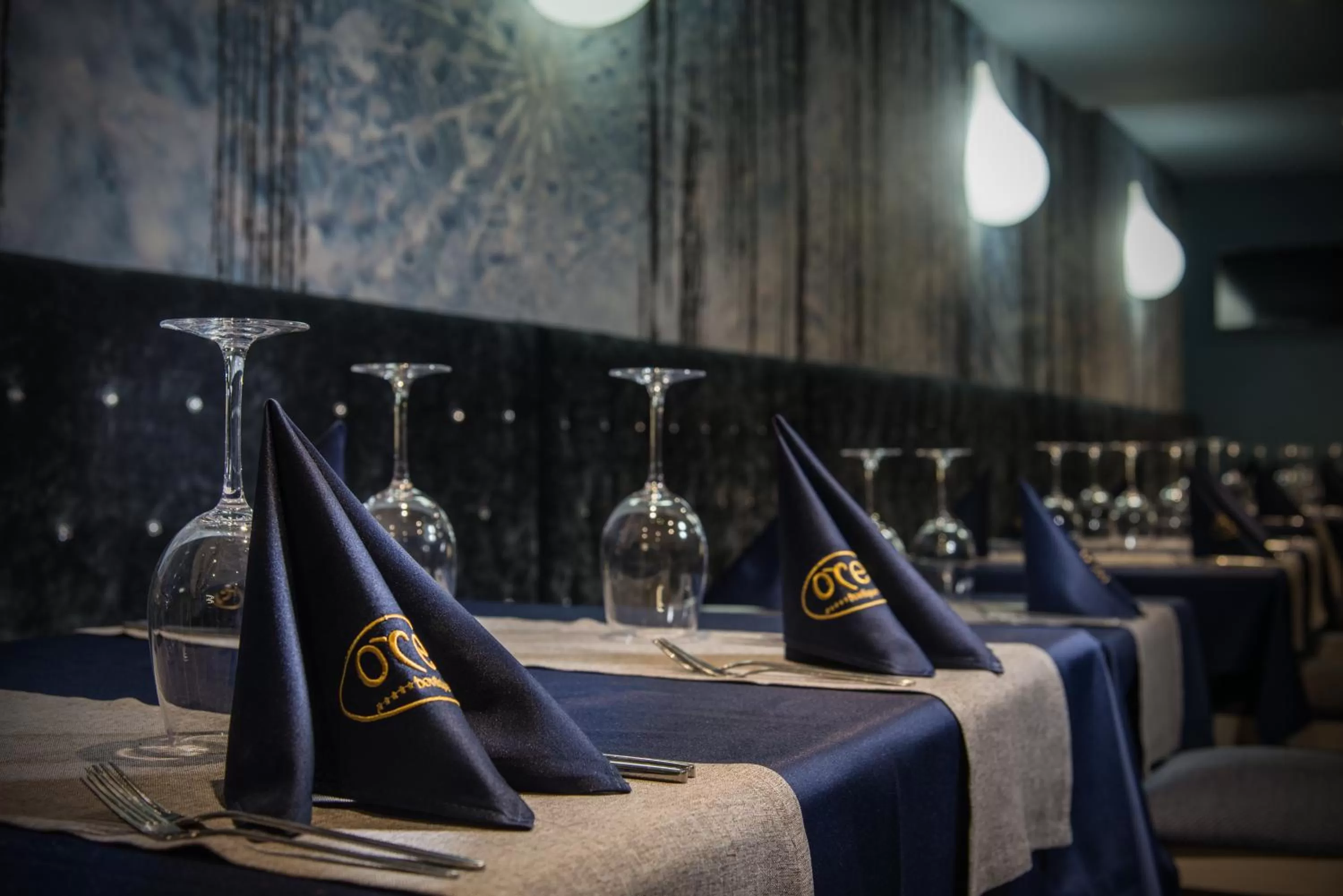 Restaurant/places to eat in Ores Boutique Hotel