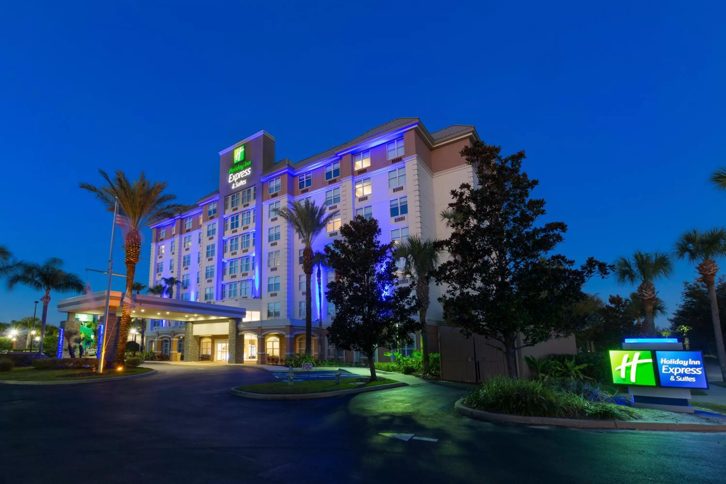 Property building in Holiday Inn Express & Suites S Lake Buena Vista by IHG