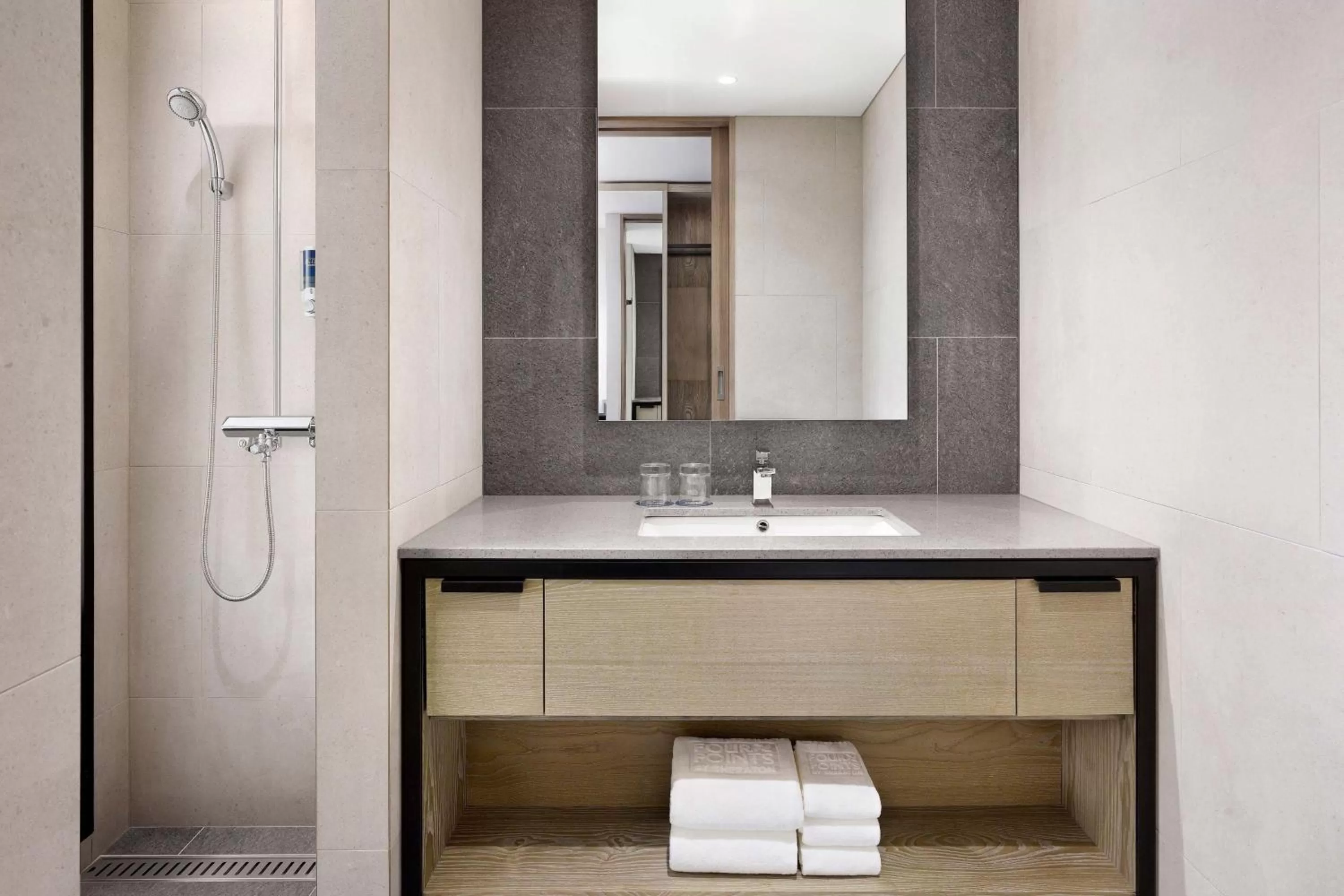 Bathroom in Four Points by Sheraton Josun, Seoul Myeongdong