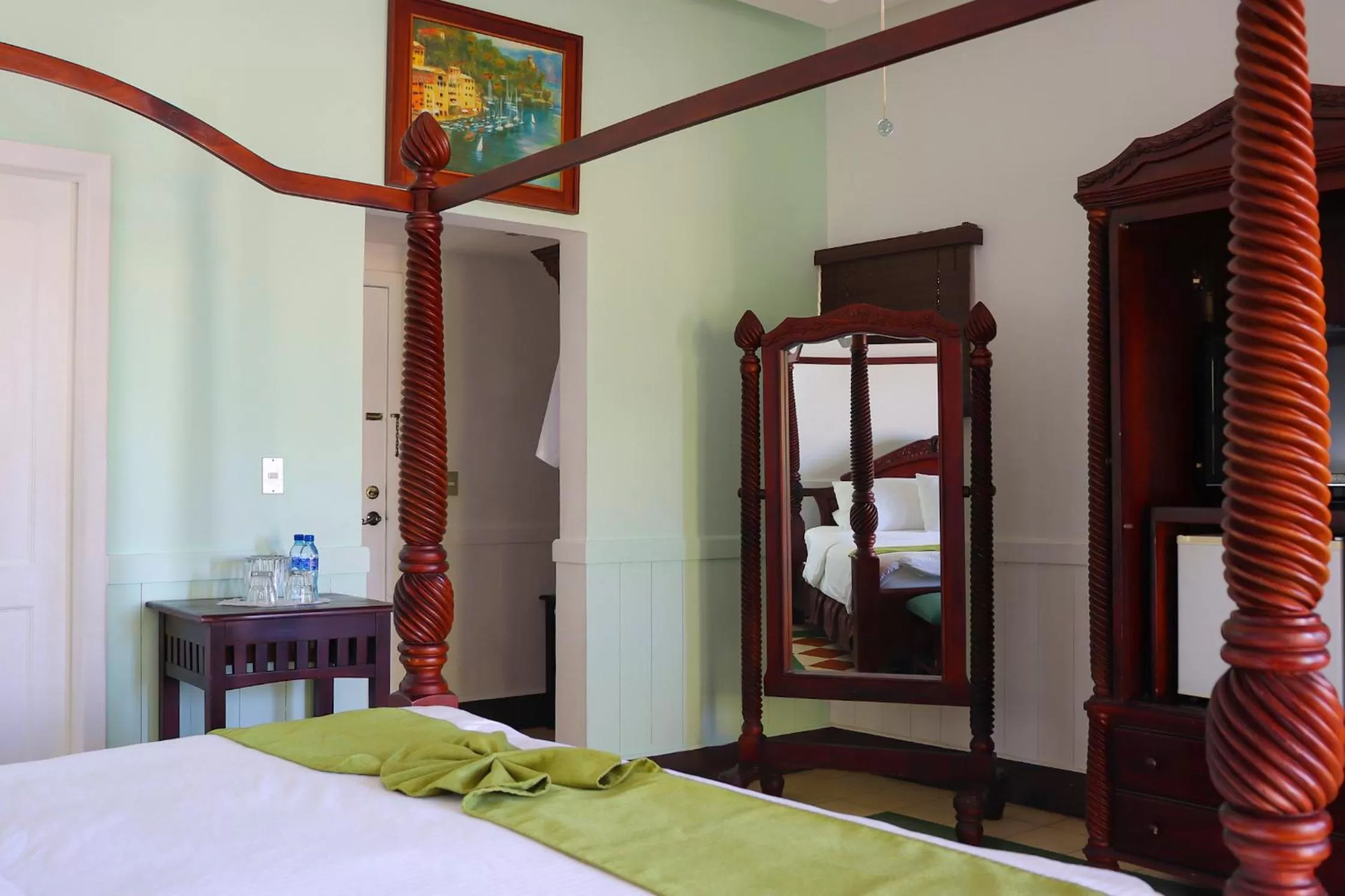 Bed in Hotel Victoriano