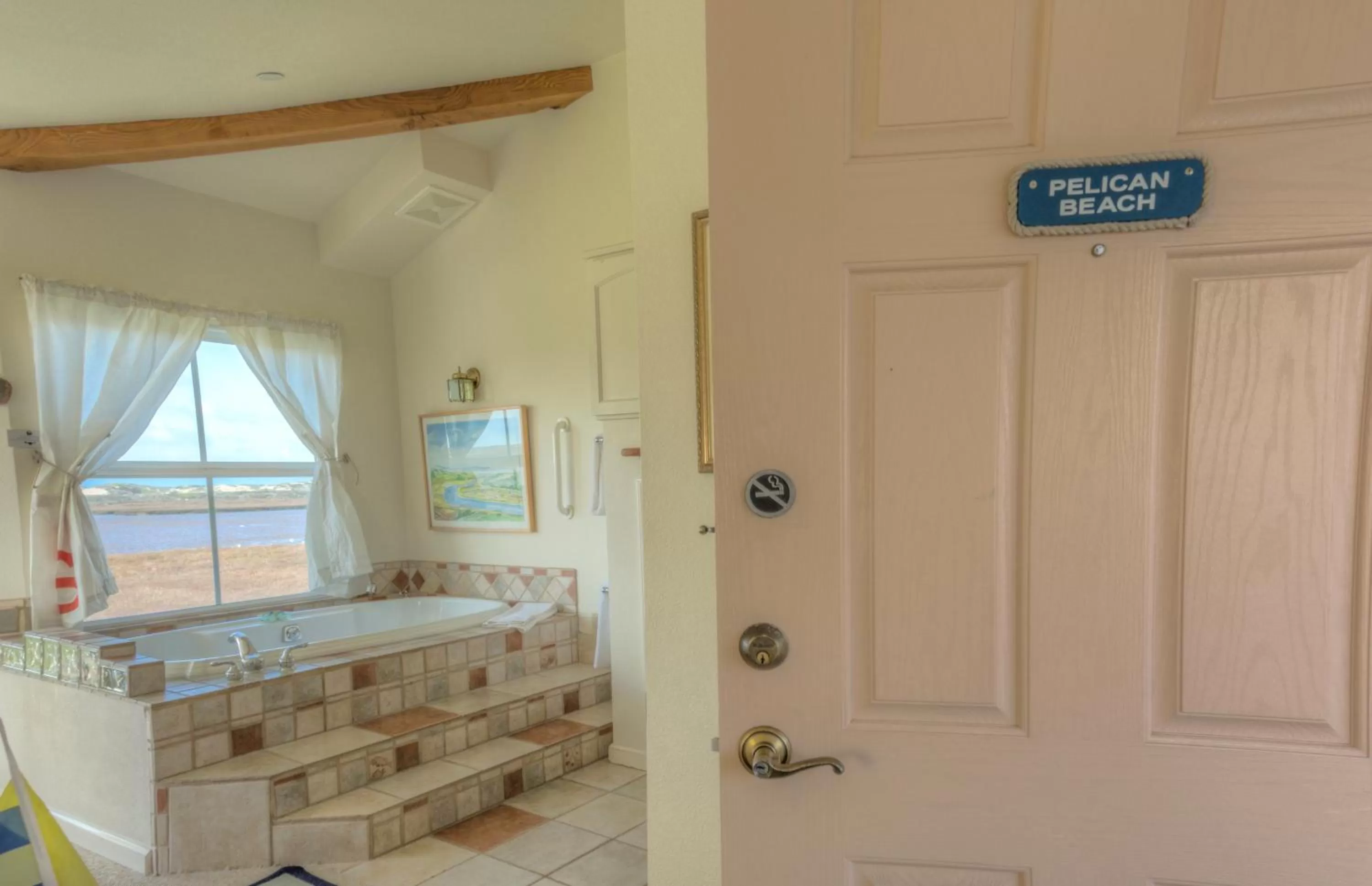 Day in Captain's Inn at Moss Landing