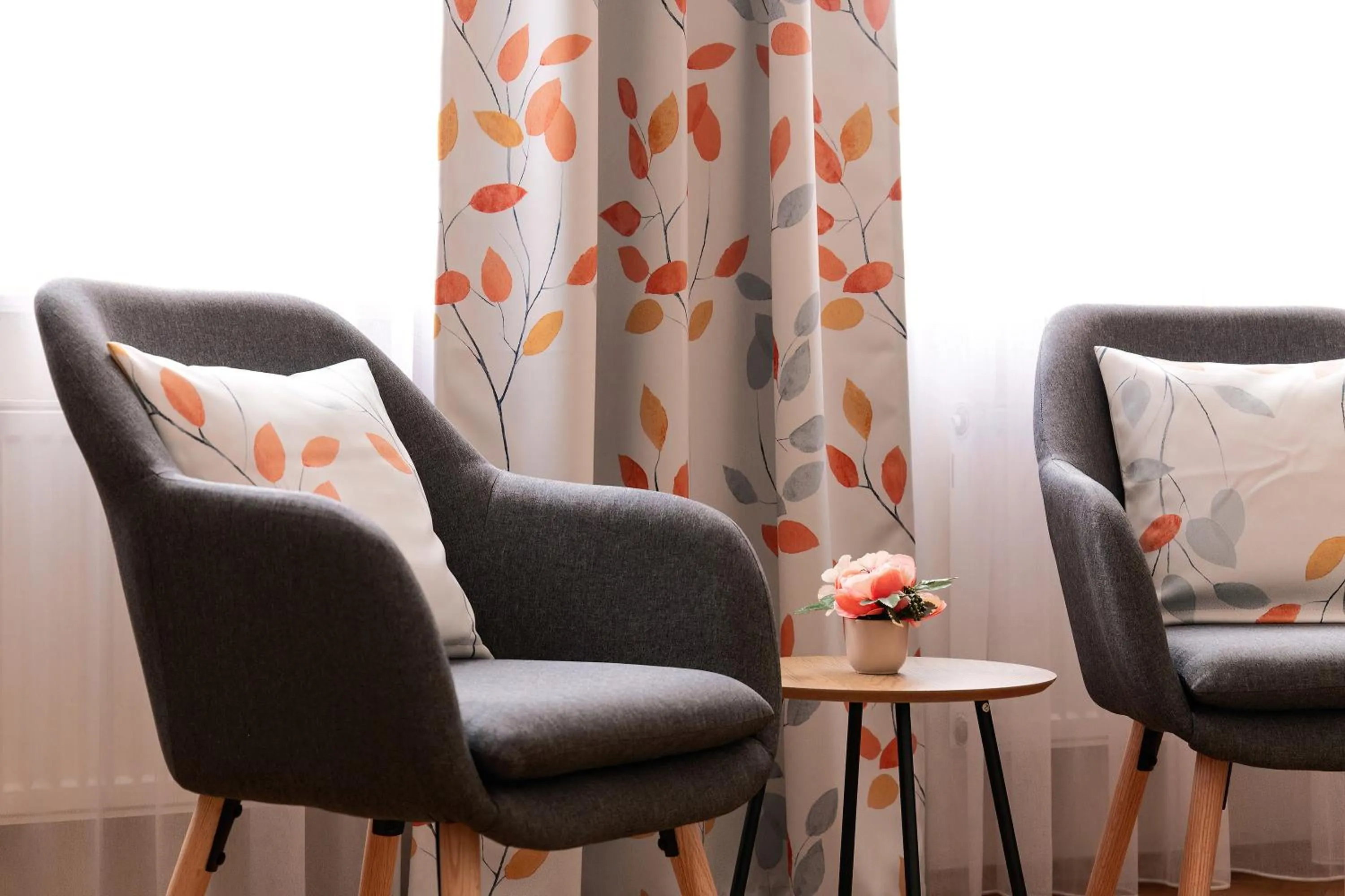 Seating area in Sibelius Apartments