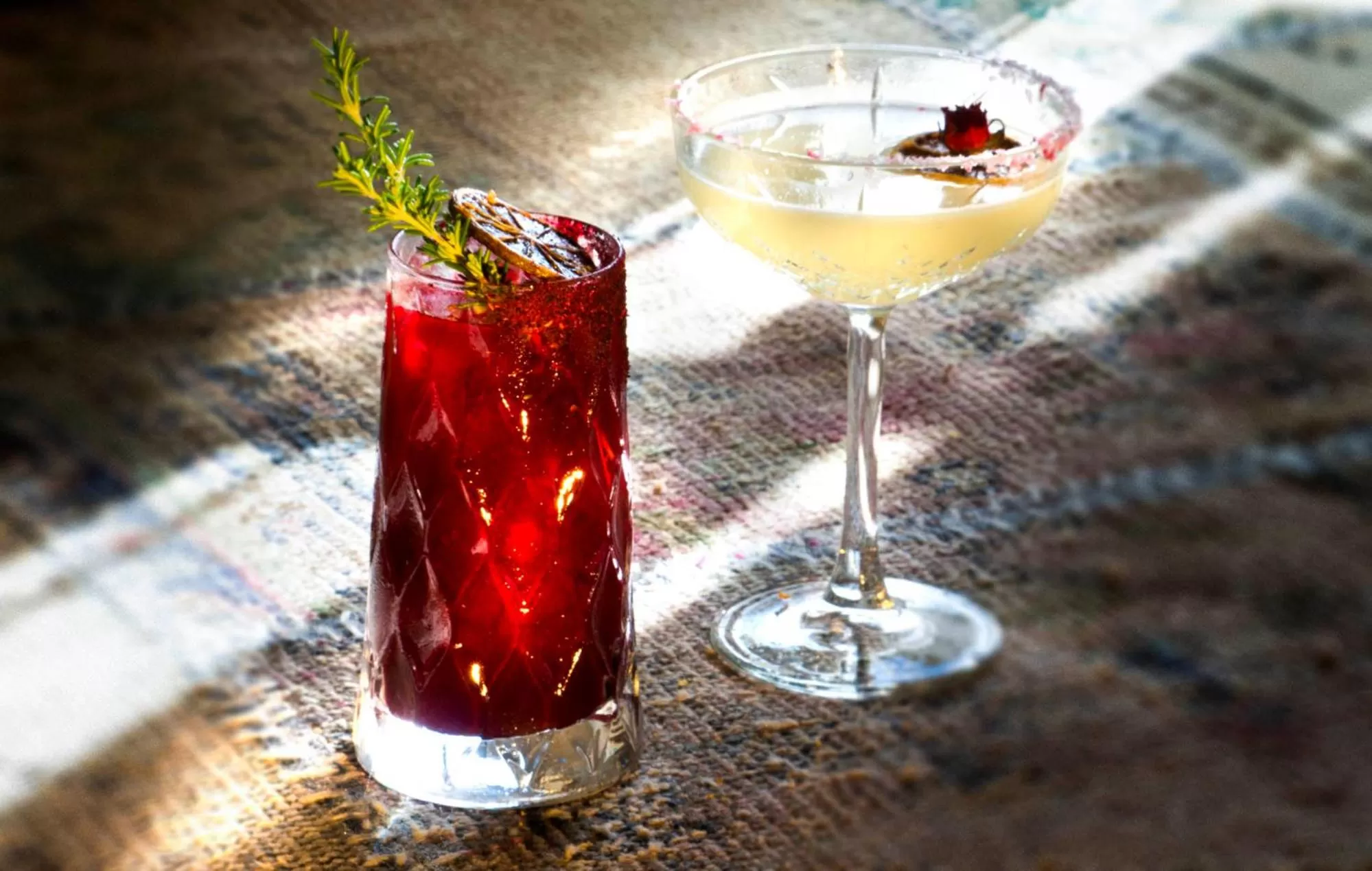 Lounge or bar in Alavya