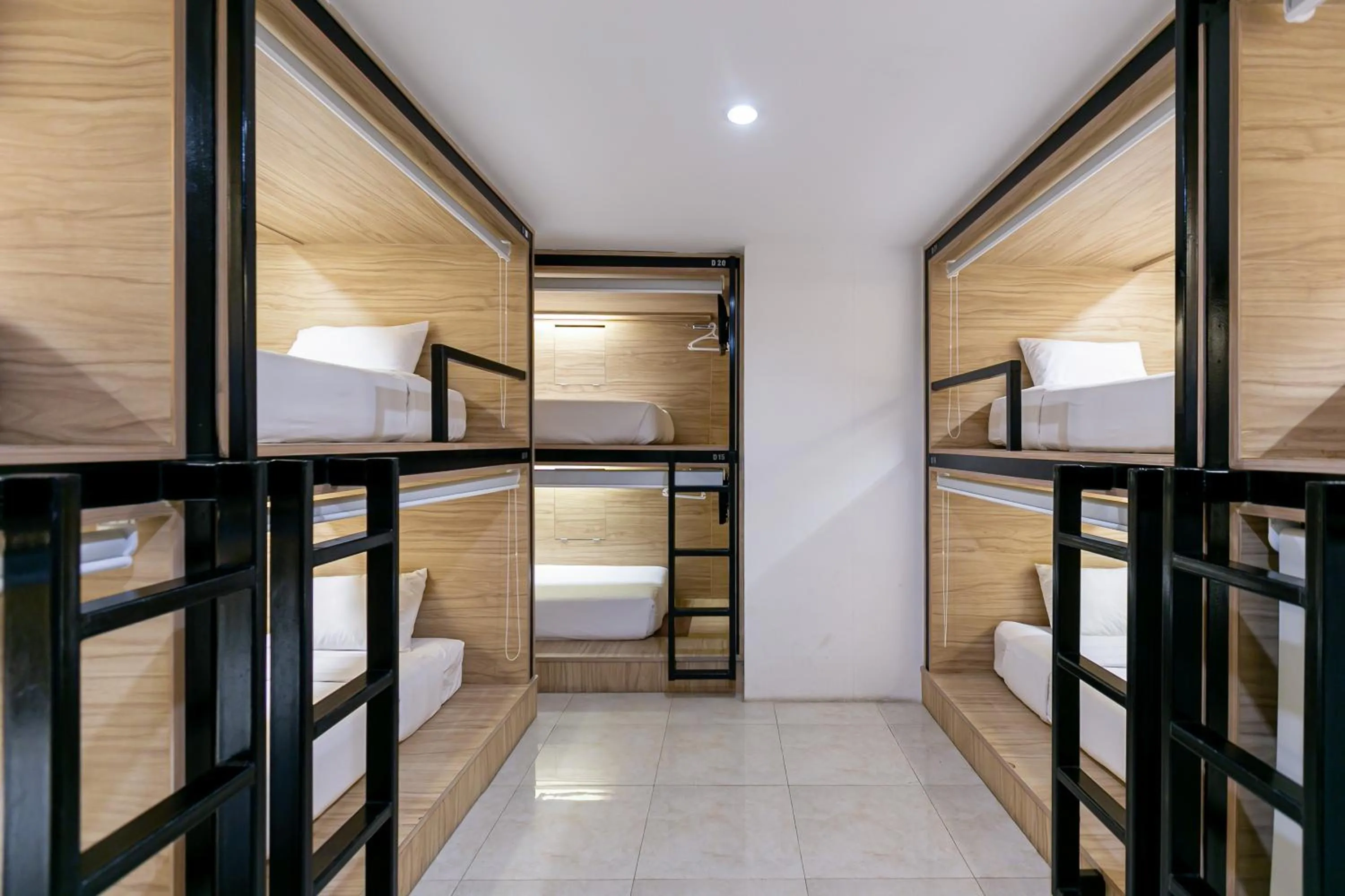 Bed in The Bedrooms Hostel Pattaya