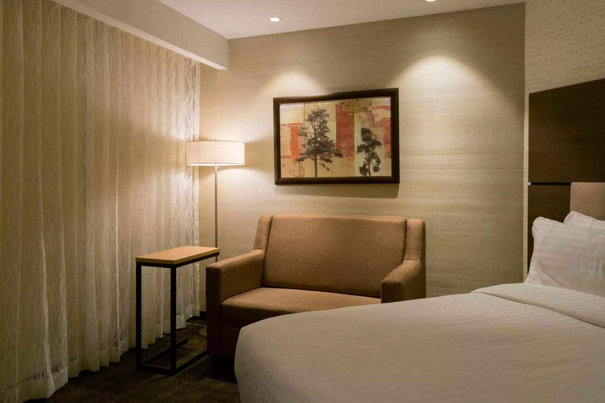 Photo of the whole room, Bed in Holiday Inn Guatemala by IHG
