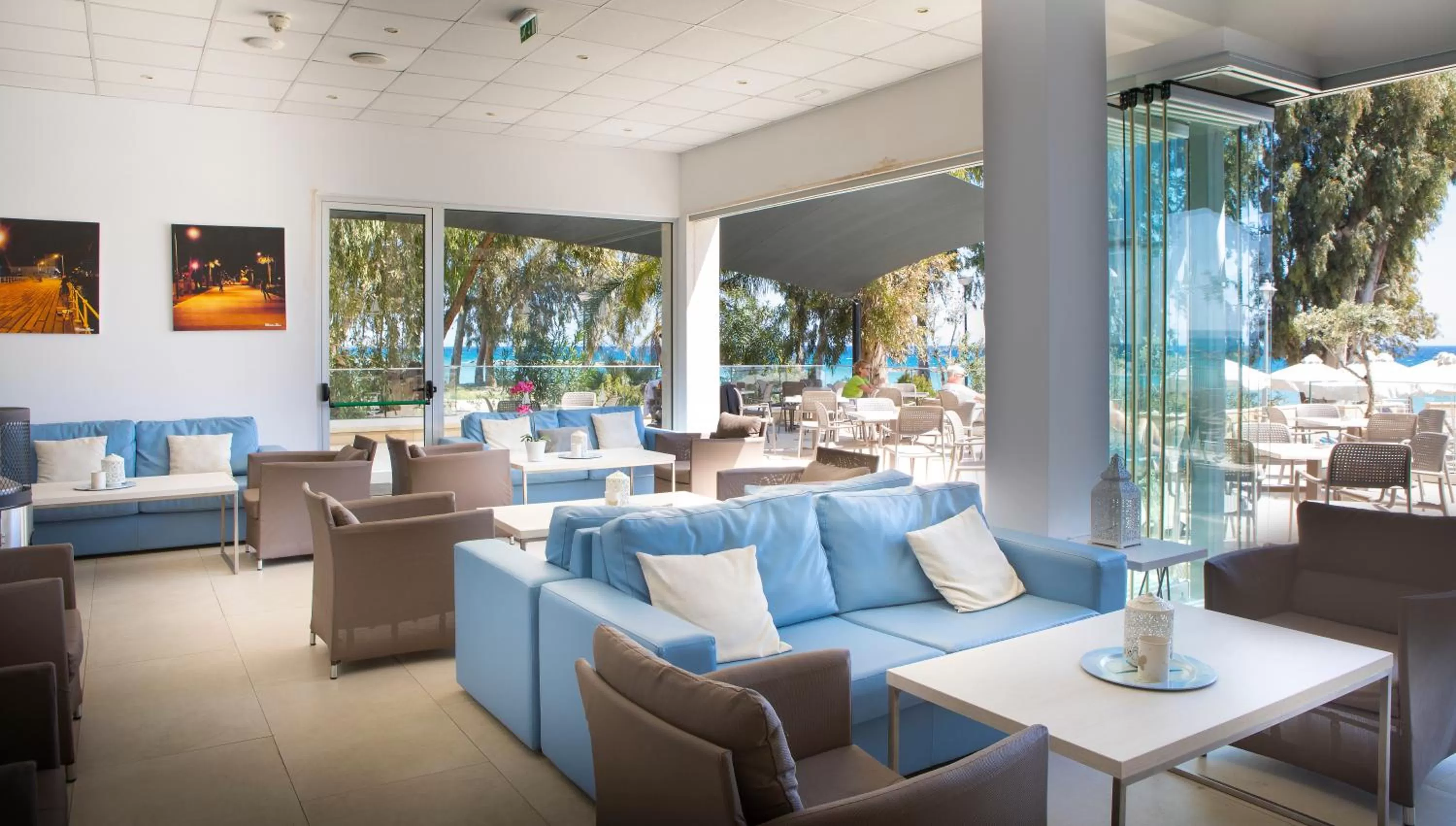 Restaurant/places to eat in Harmony Bay Hotel