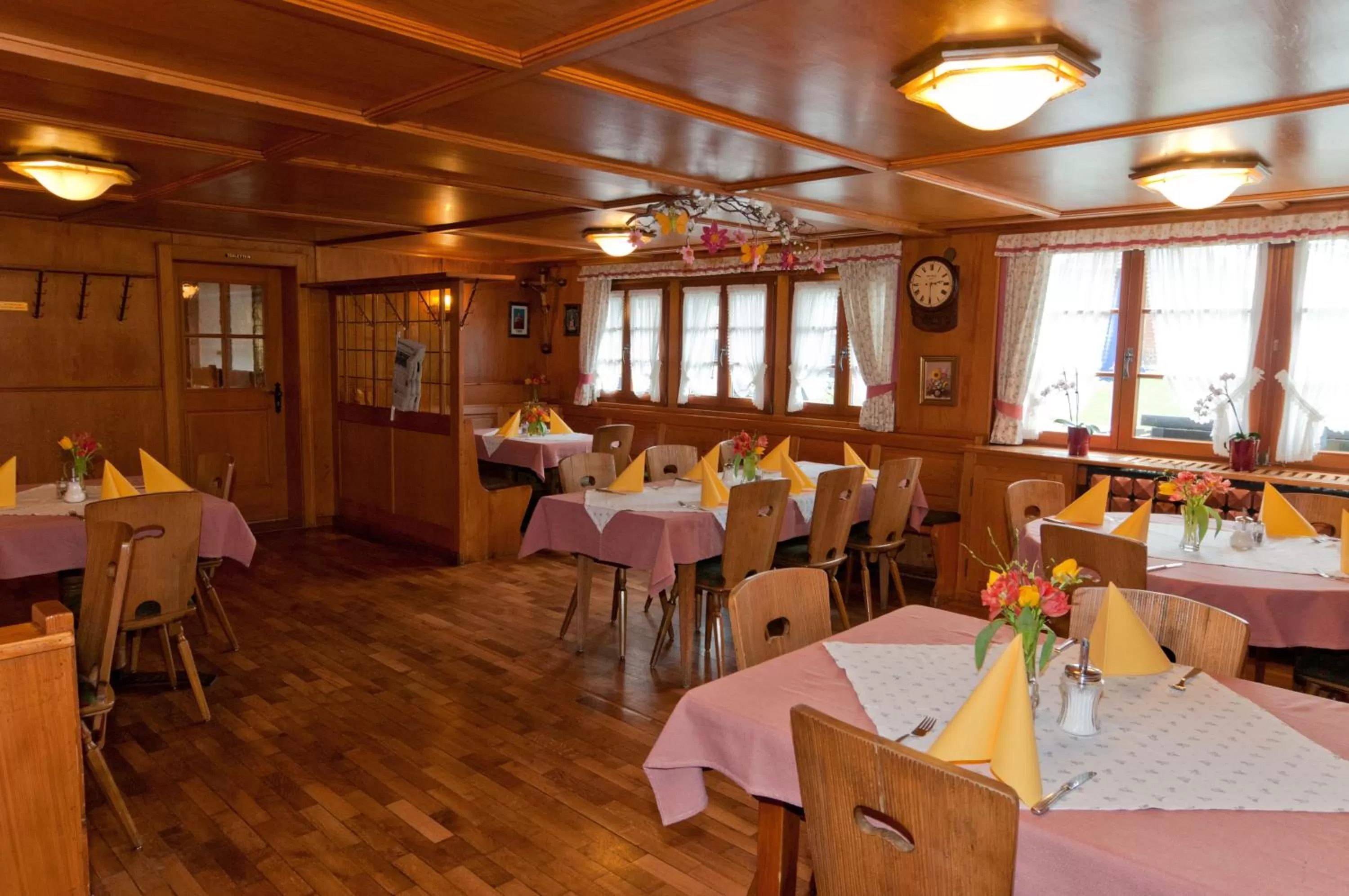 Restaurant/places to eat in Hotel Zum Löwen - Unteres Wirtshaus