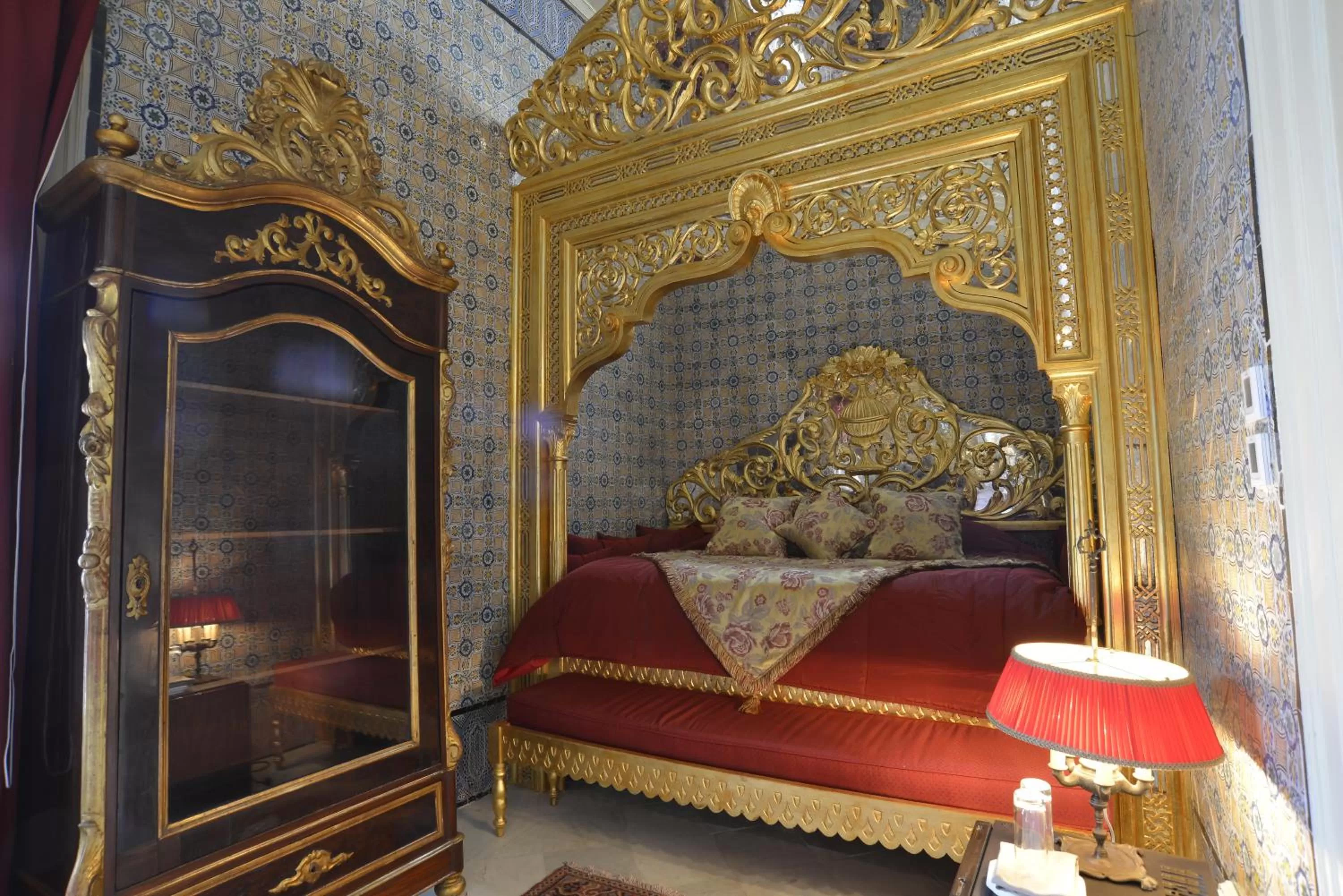 Bedroom in Palais Bayram