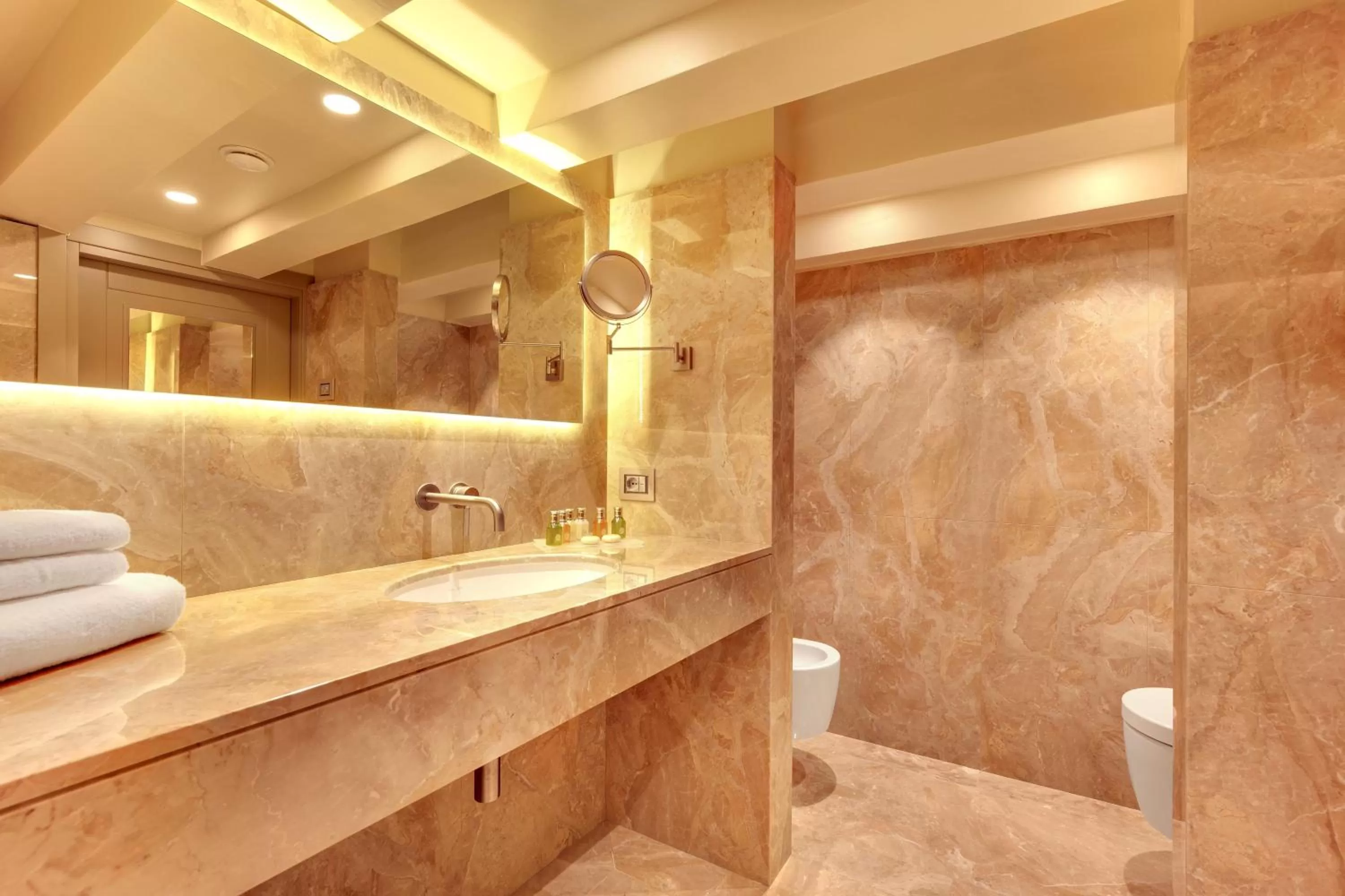 Bathroom in Hotel Donà Palace