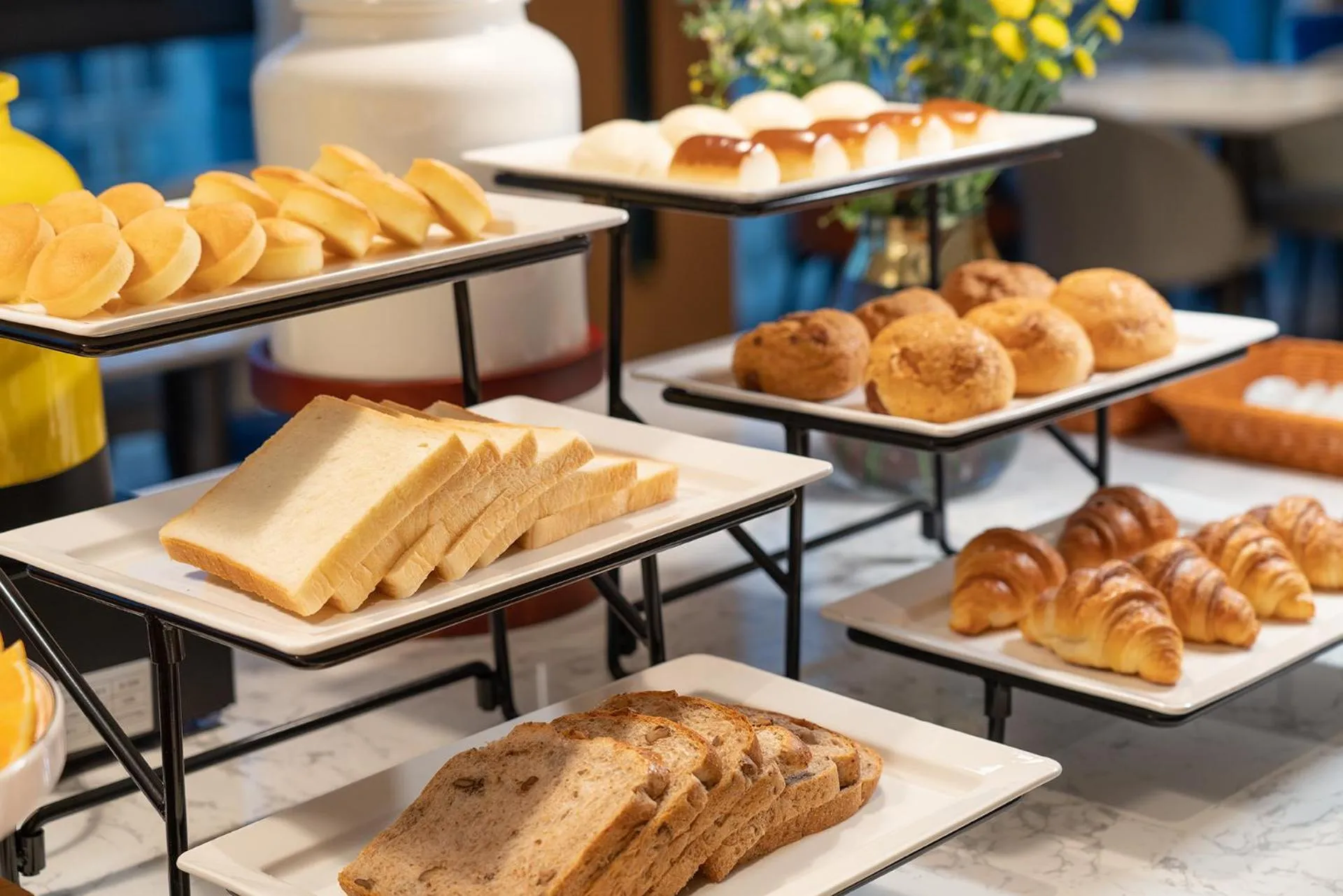 Breakfast in Holiday Inn Express Nanning Convention&Exhibition