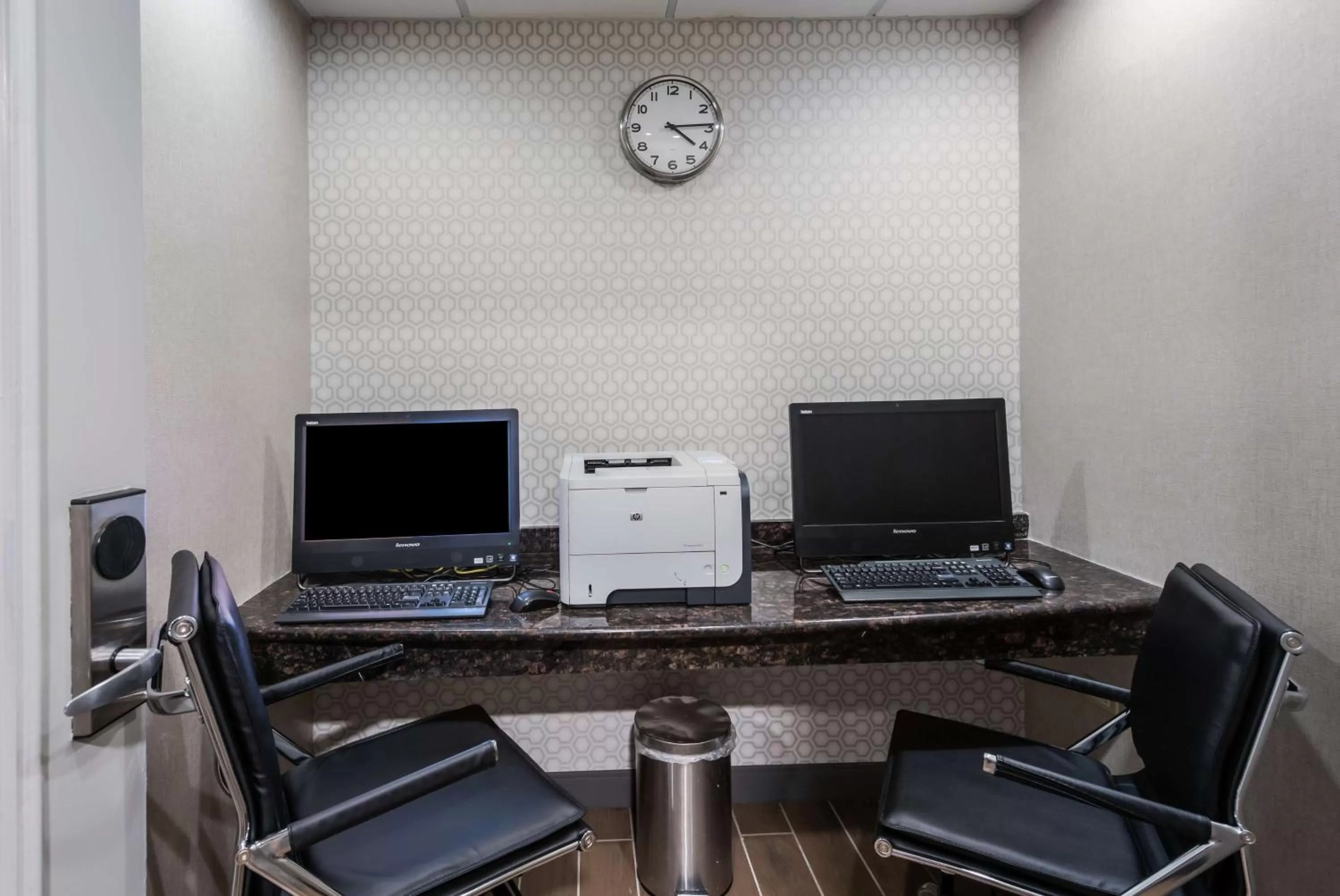 Business facilities in Hampton Inn & Suites Chicago-Hoffman Estates