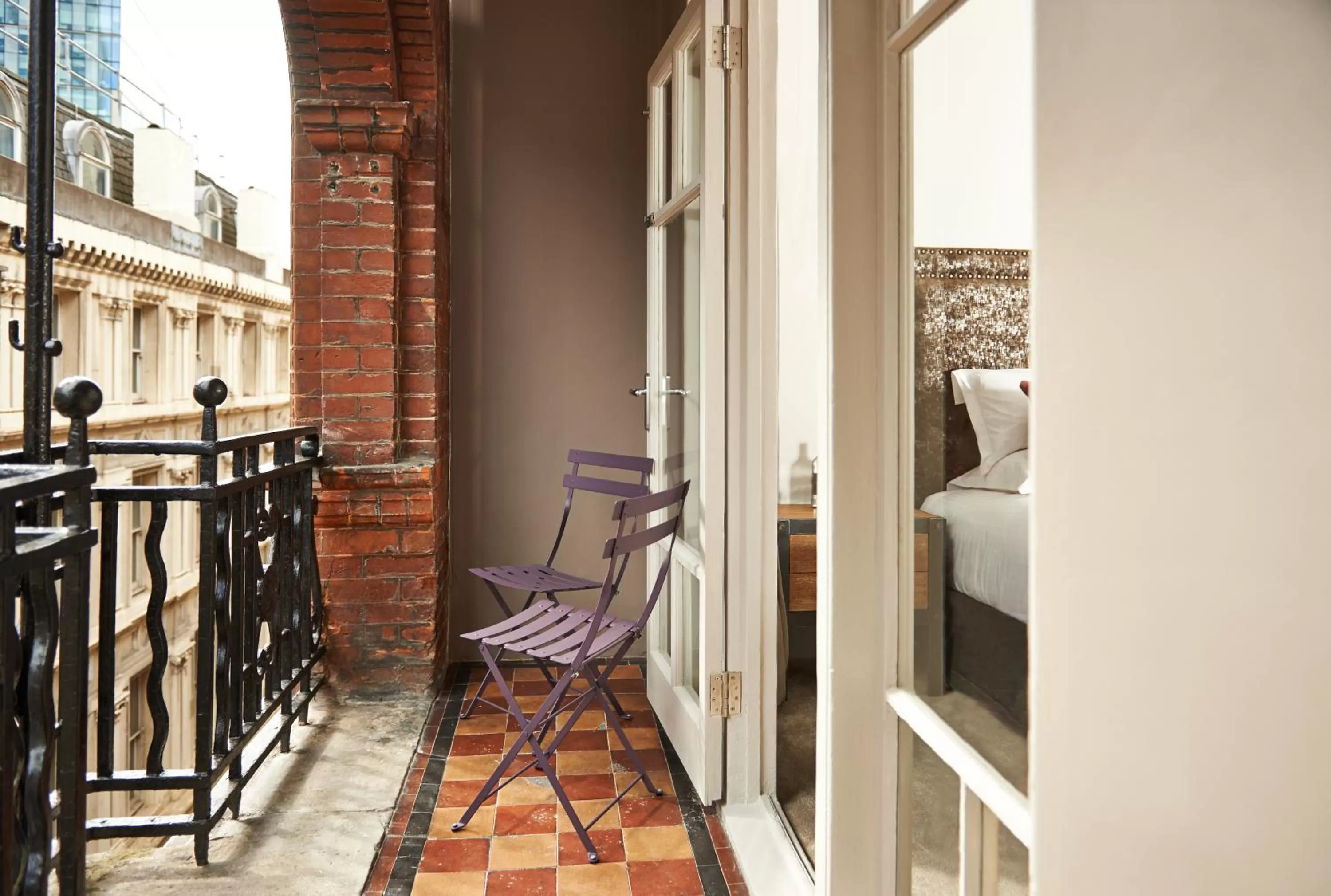 Spring in The Bull and The Hide