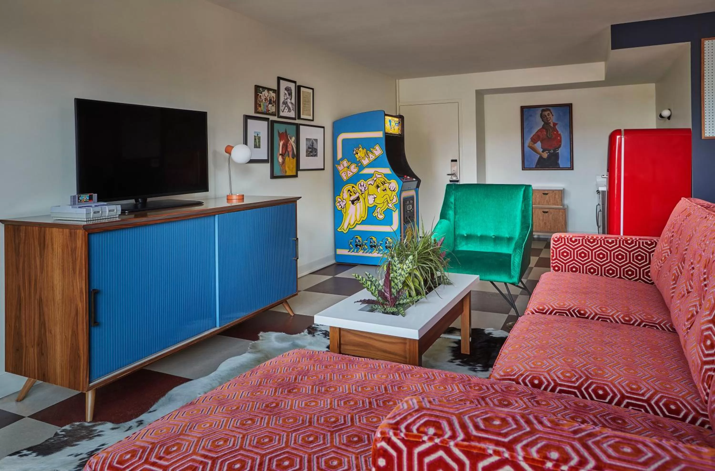 Living room in Graduate by Hilton Lincoln