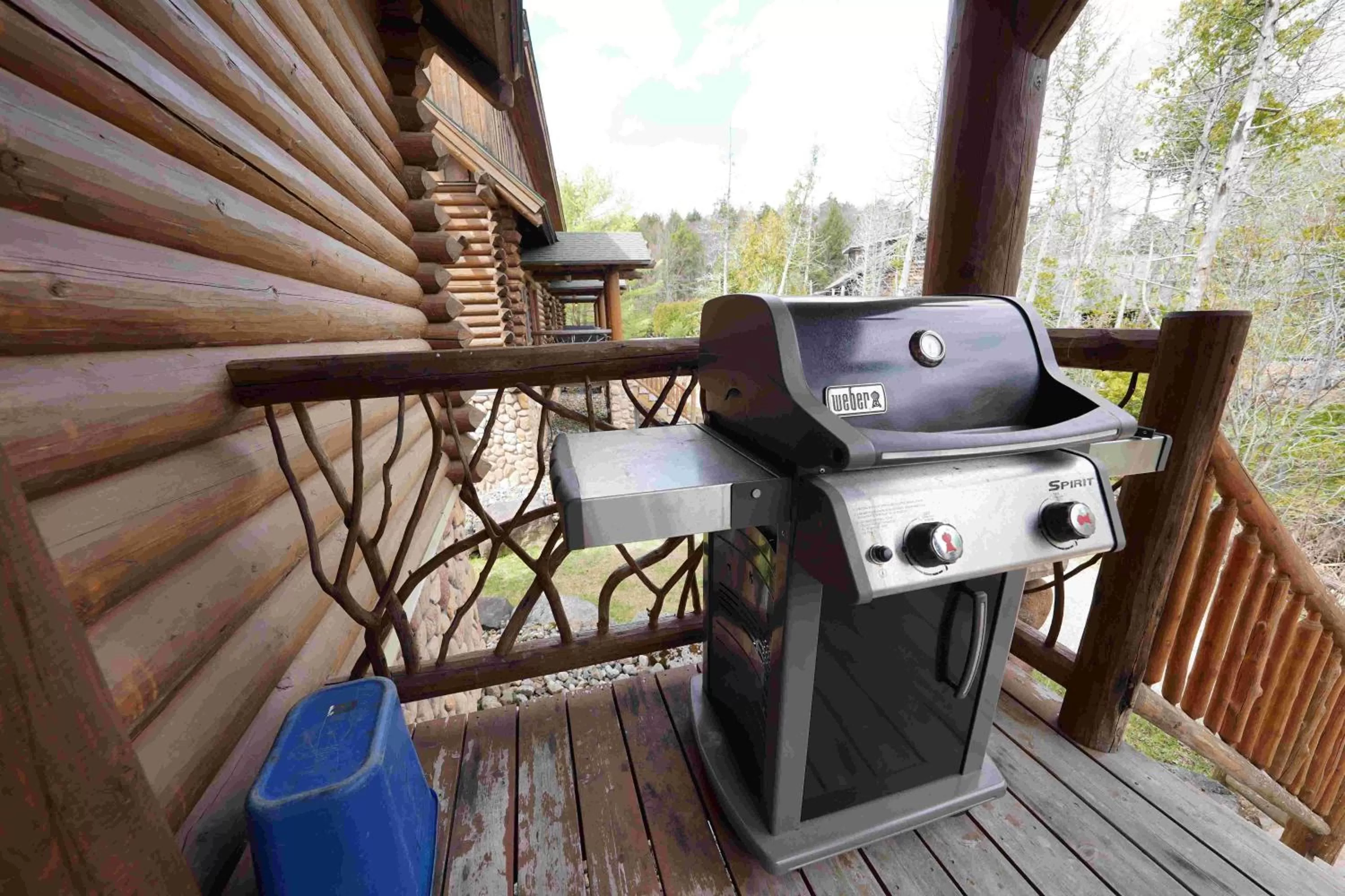 BBQ Facilities in Ampersand Bay Resort