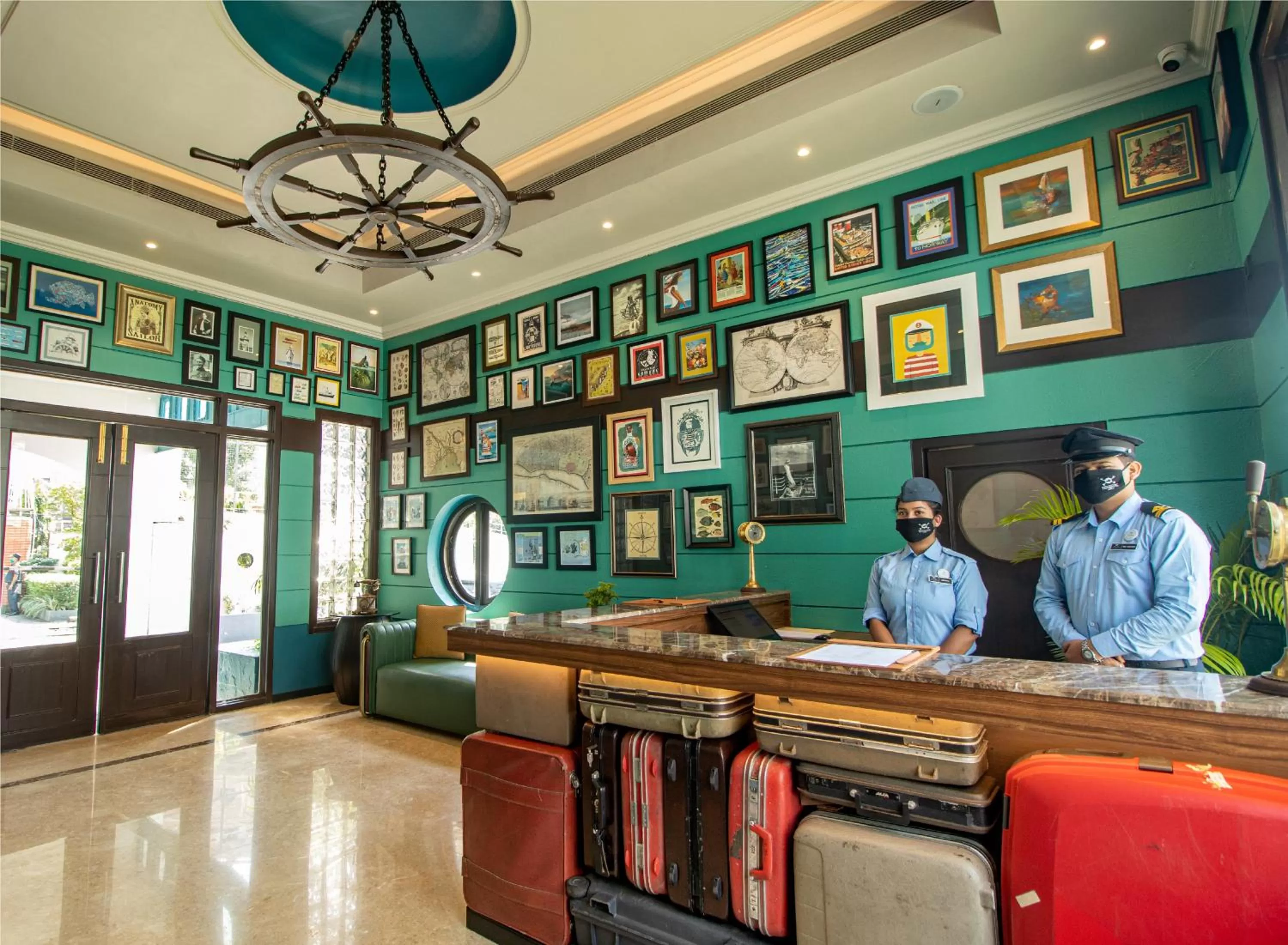 Staff in Polo Floatel Kolkata