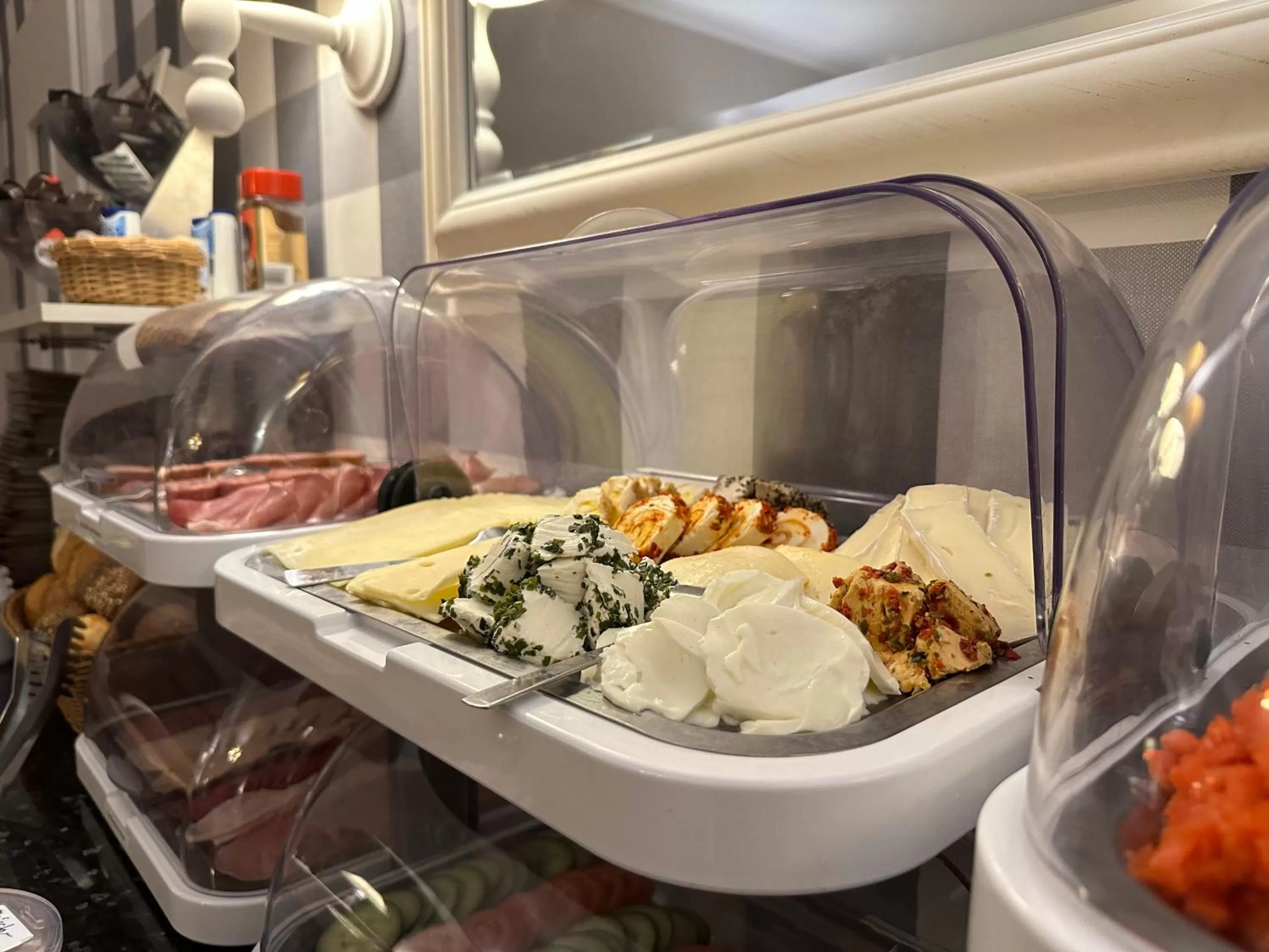 Buffet breakfast in Mertinkus Nordseehotel