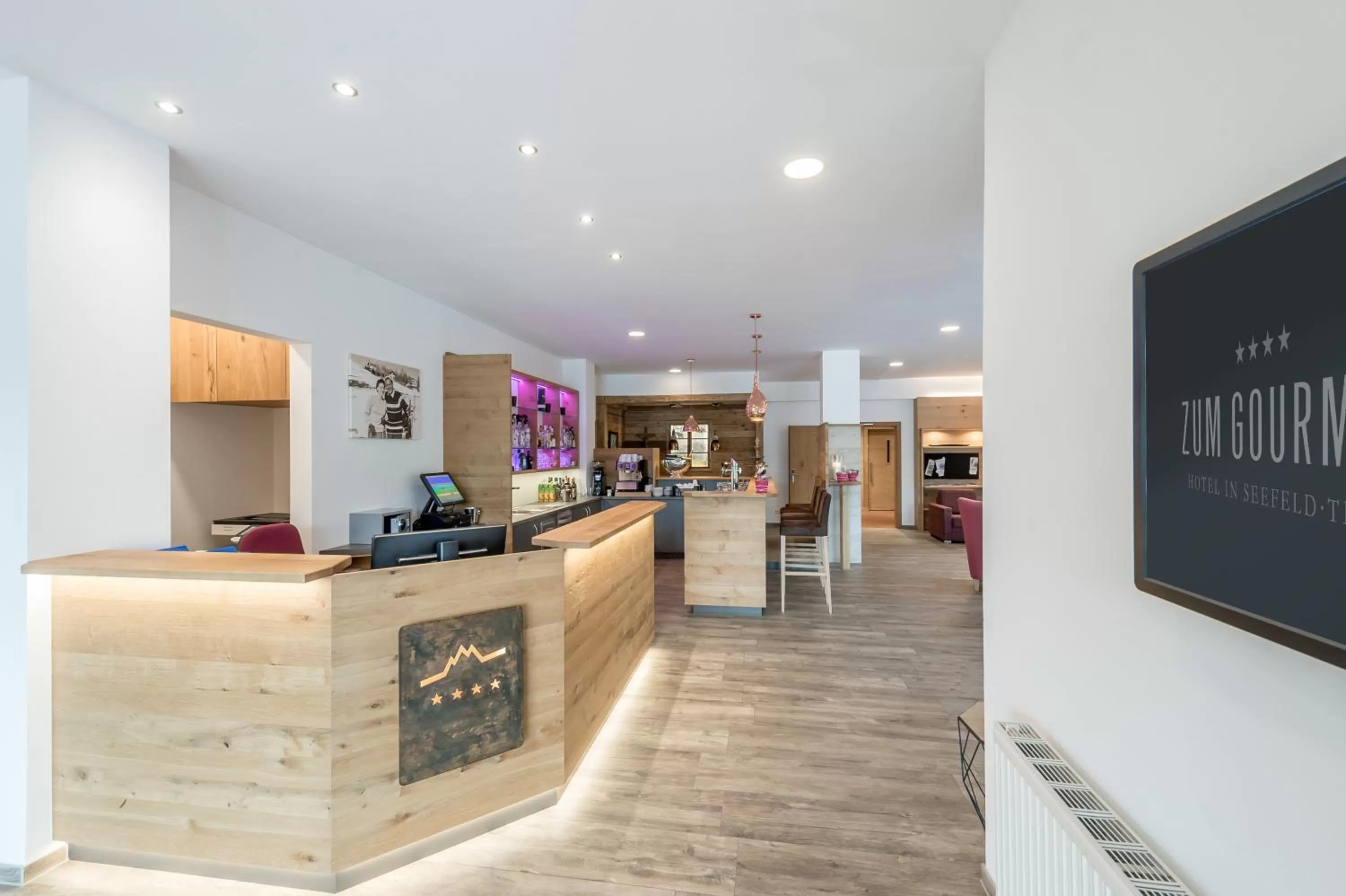 Lobby or reception in Hotel Zum Gourmet