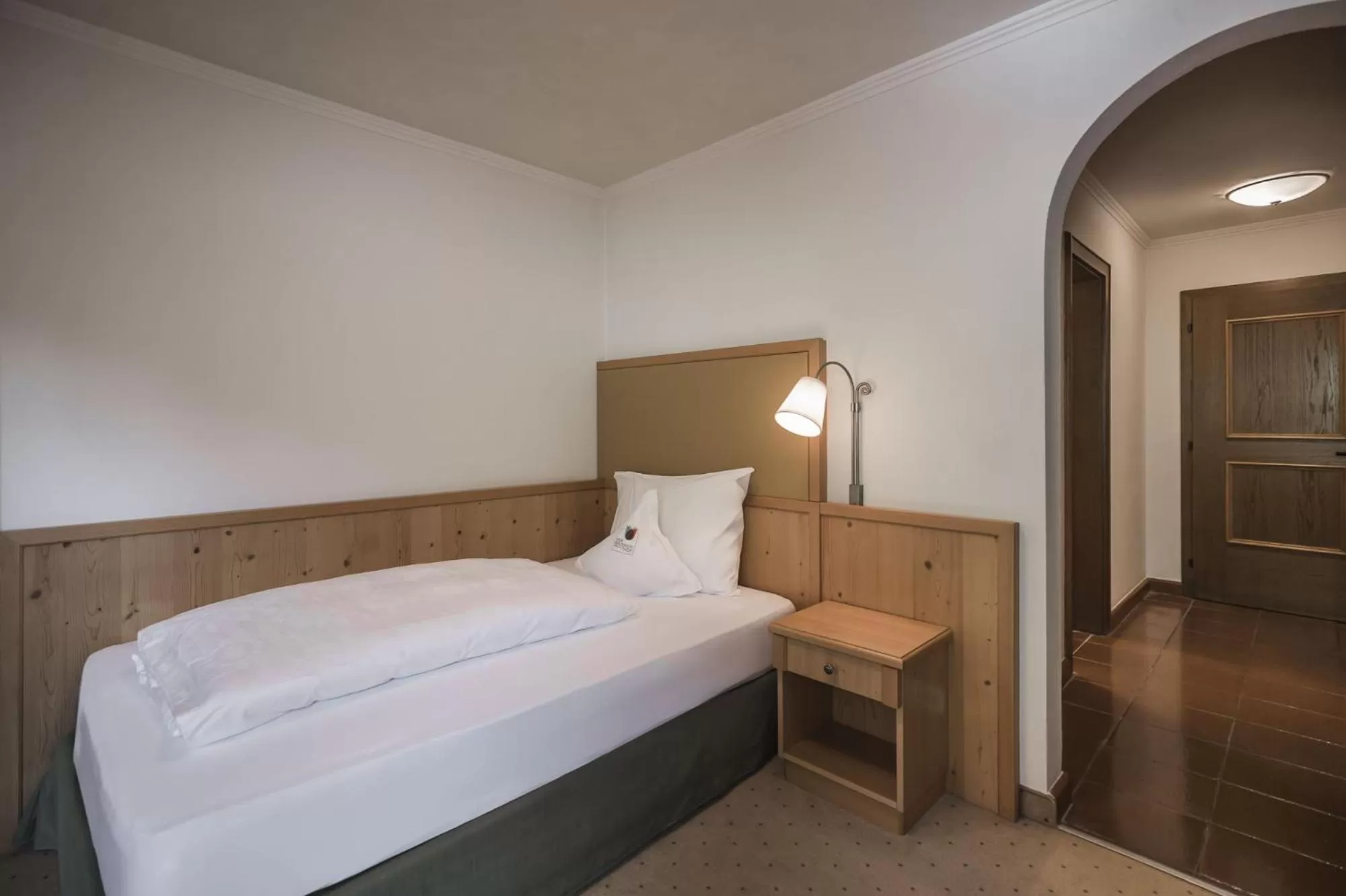 Bed in Vierbrunnenhof