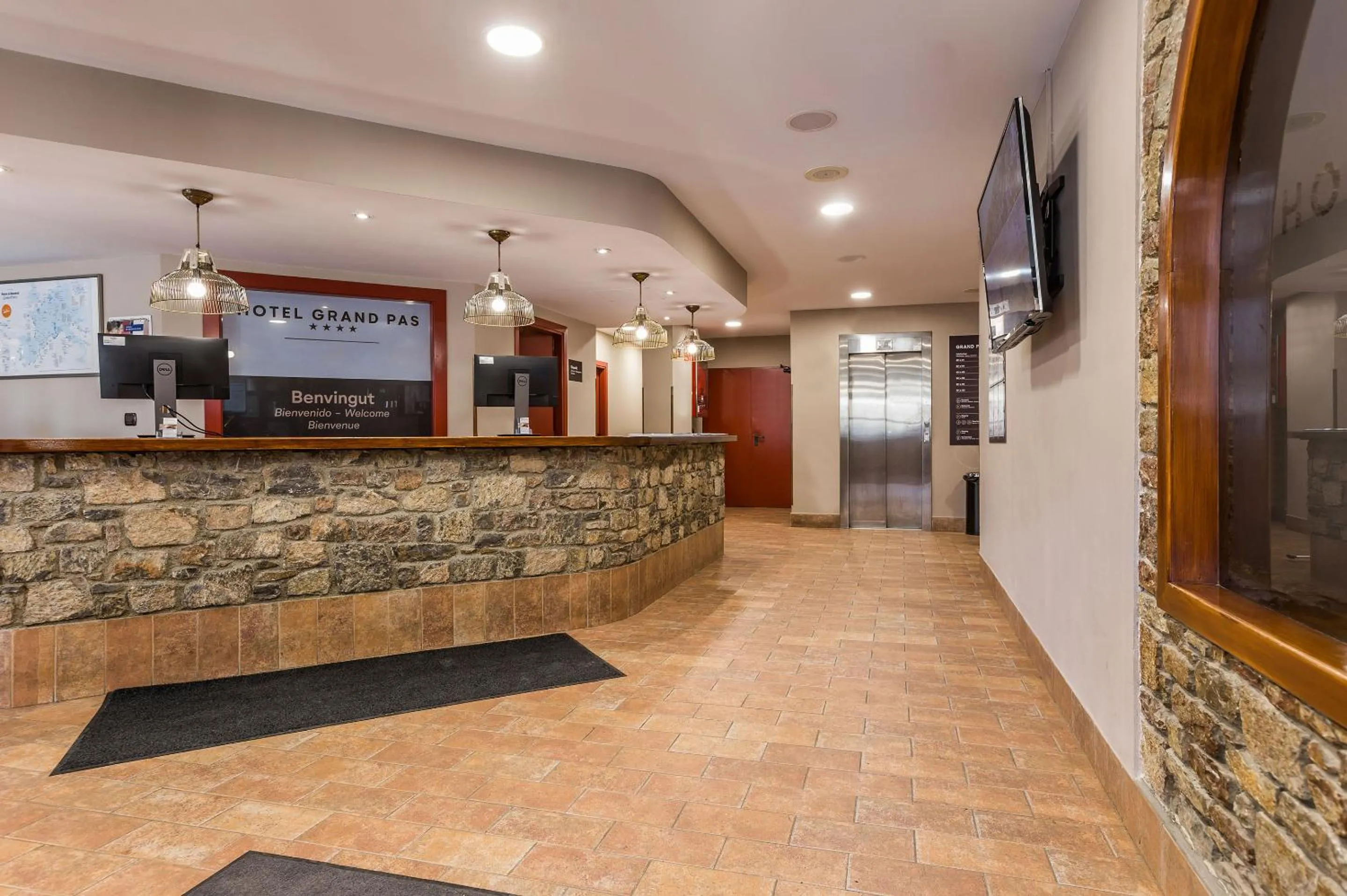 Lobby or reception in Hotel Grand Pas by Nexta