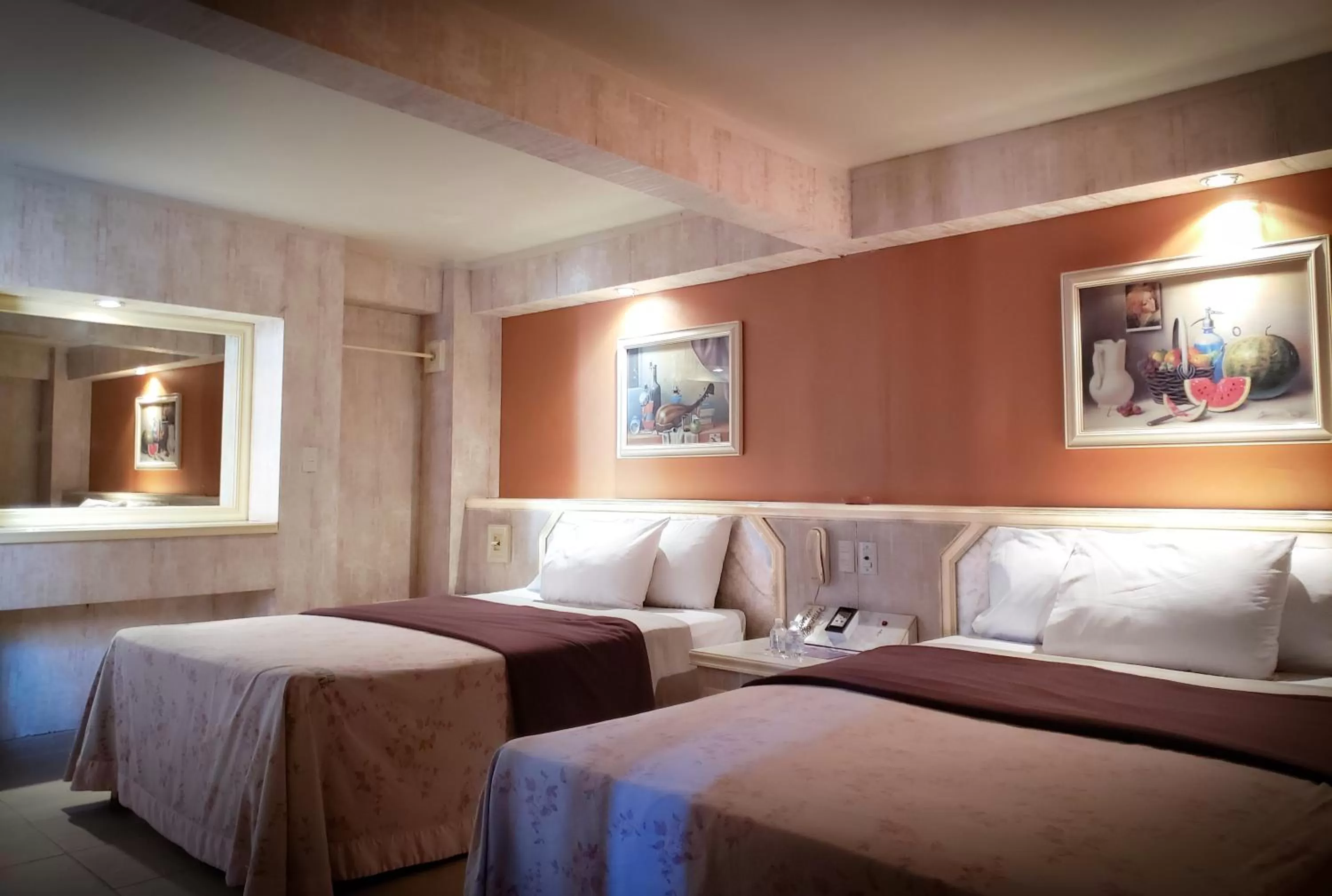 Bed in Silmar Hotel/Motel