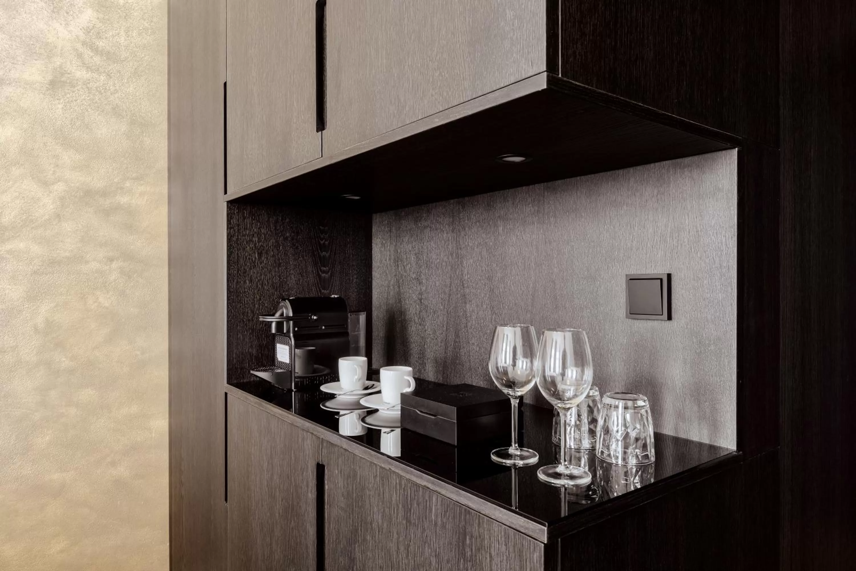 Coffee/tea facilities in Theresian Hotel