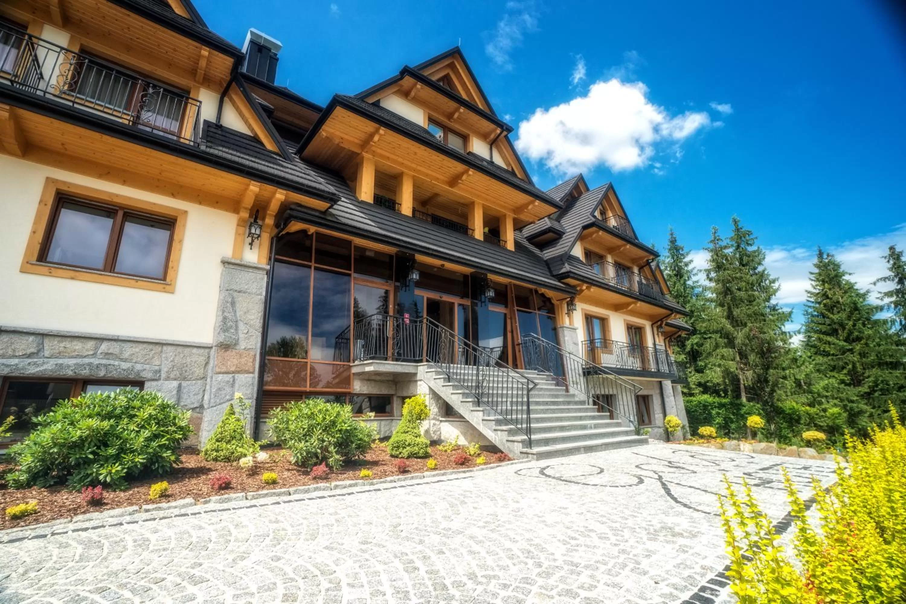 Facade/entrance in Gold Hotel
