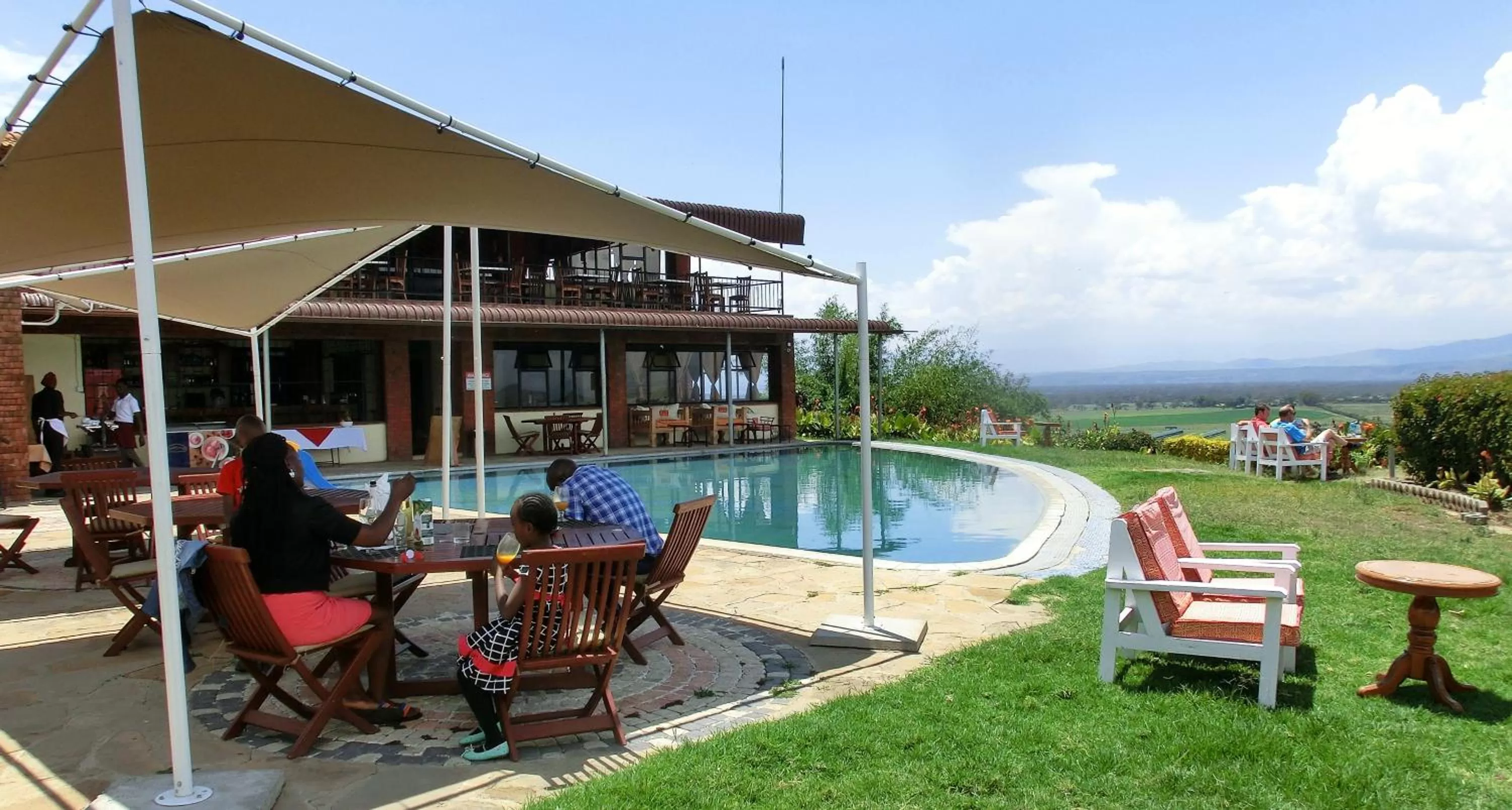 Restaurant/places to eat in Mwanzo Lodge