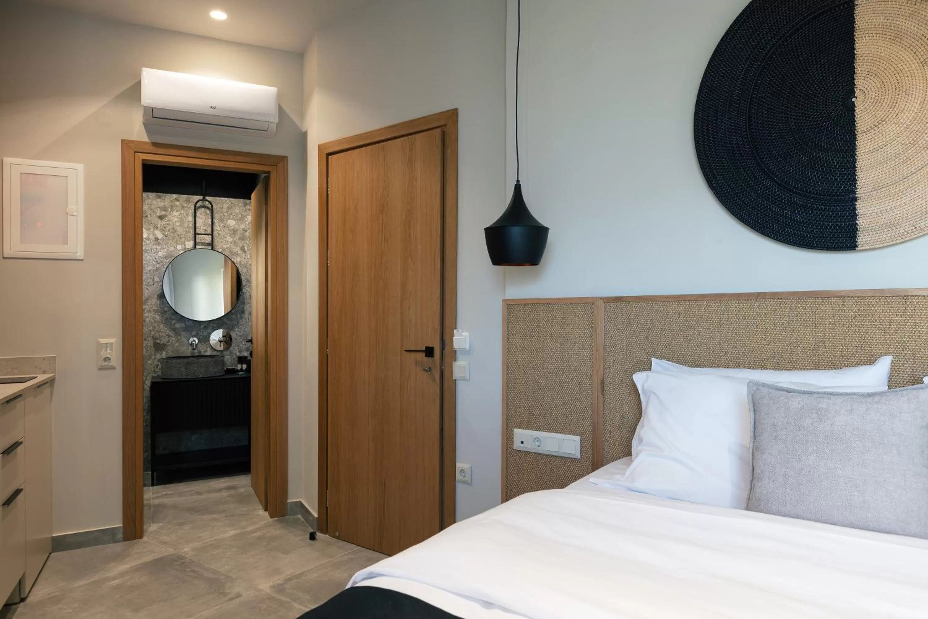 Photo of the whole room, Bed in Chapter 02 Gallery Suites - ex GD Gallery Suites