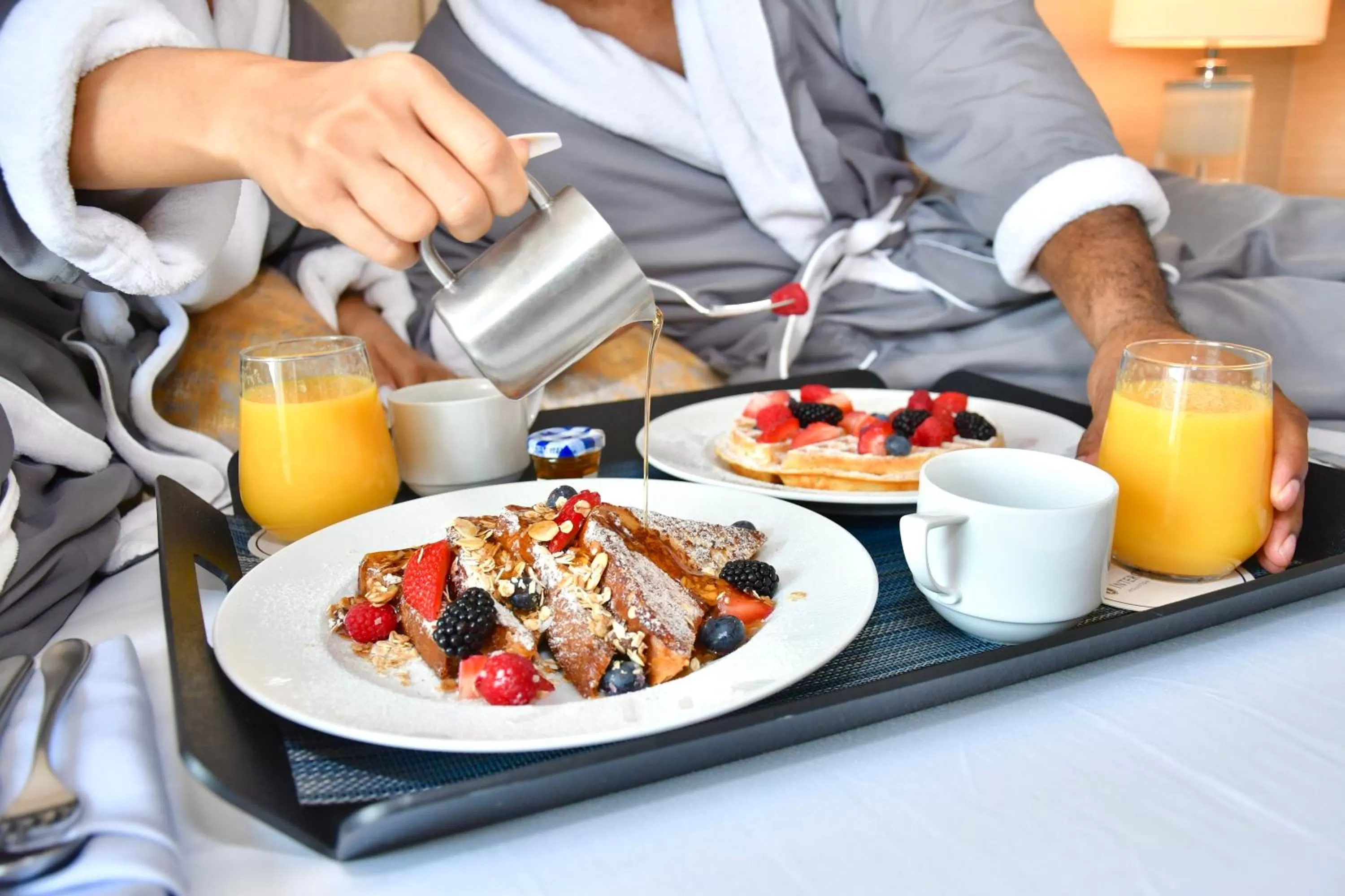 Photo of the whole room in InterContinental Houston by IHG