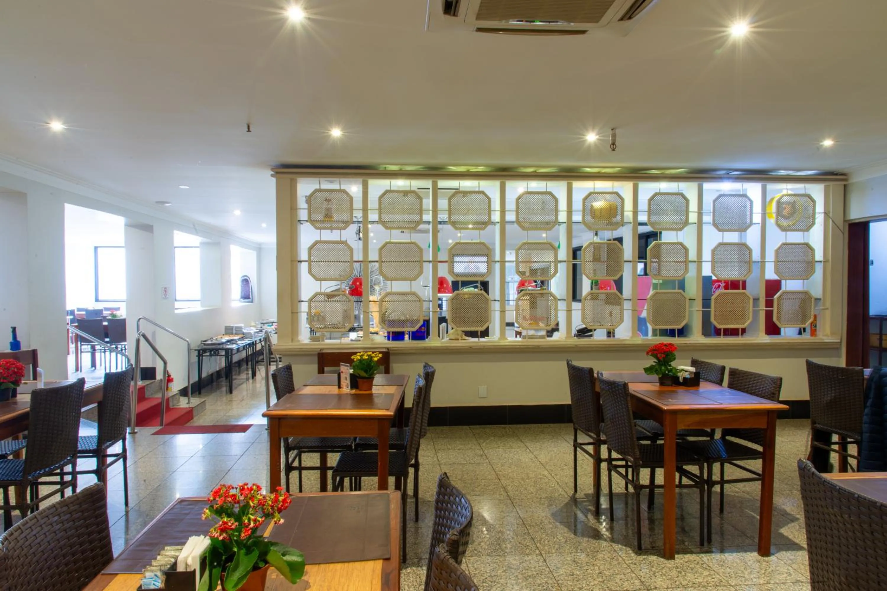 Restaurant/places to eat in Taiwan Hotel