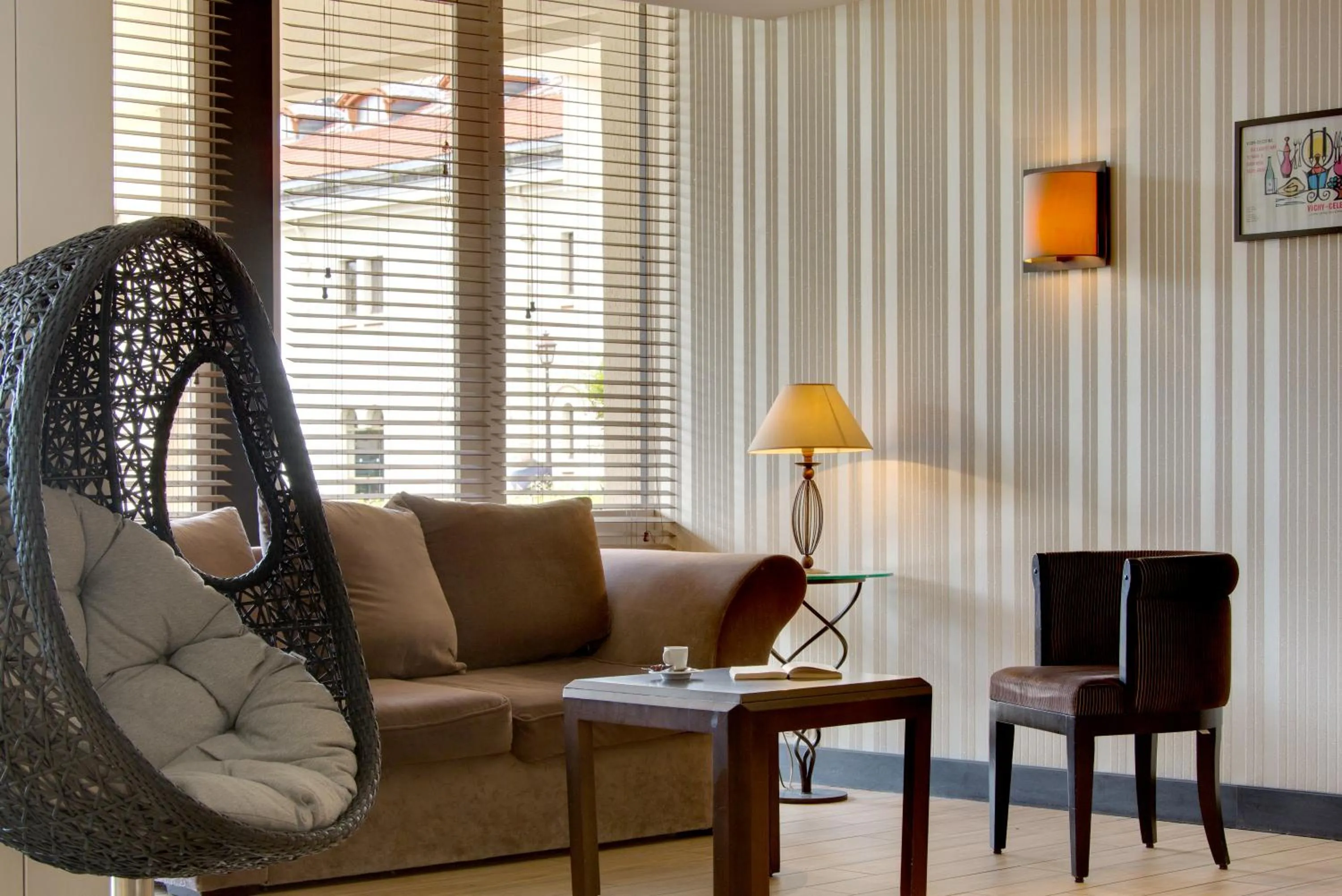 Lobby or reception in Mercure Vichy Thermalia