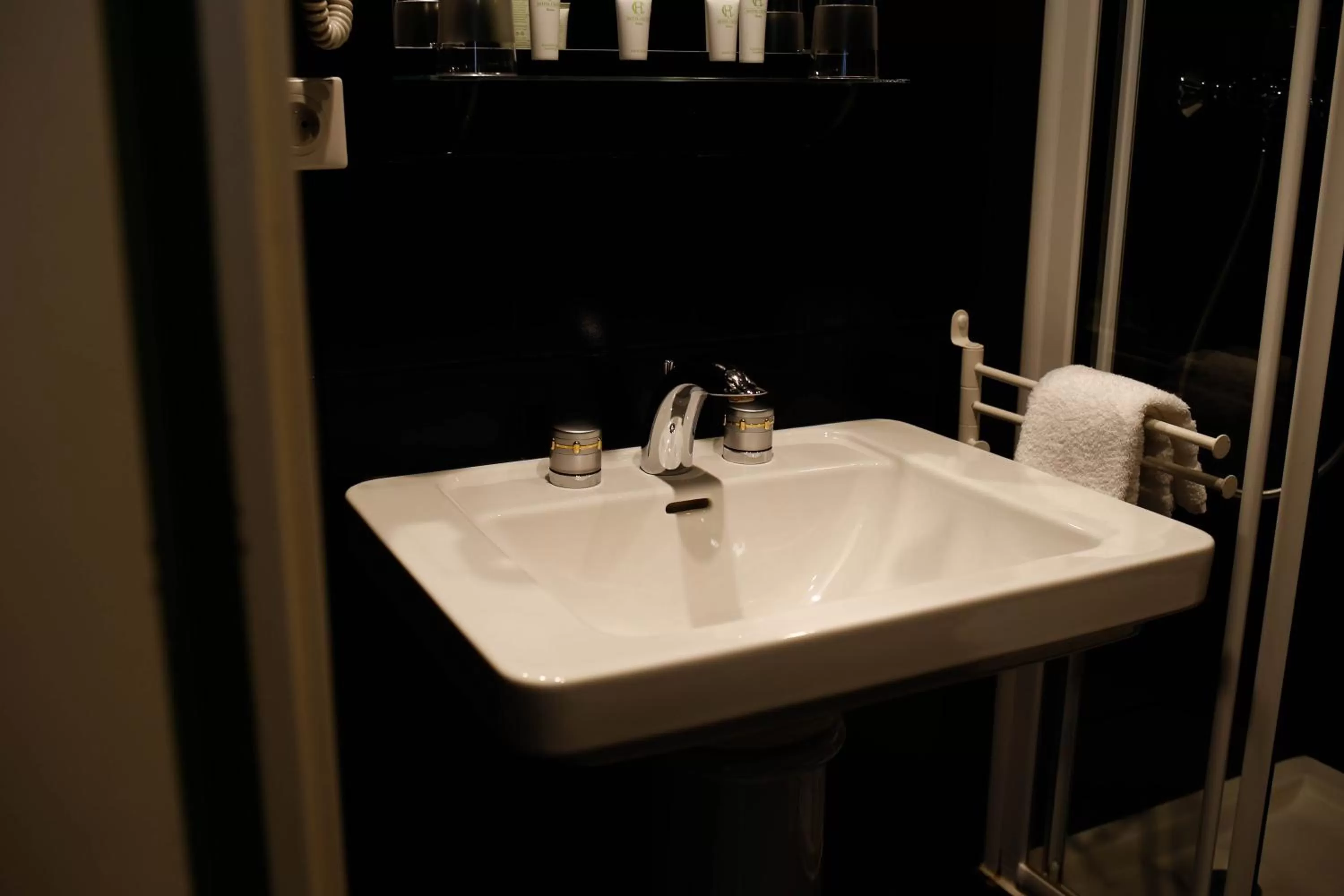 Hôtel Cecyl Reims Centre