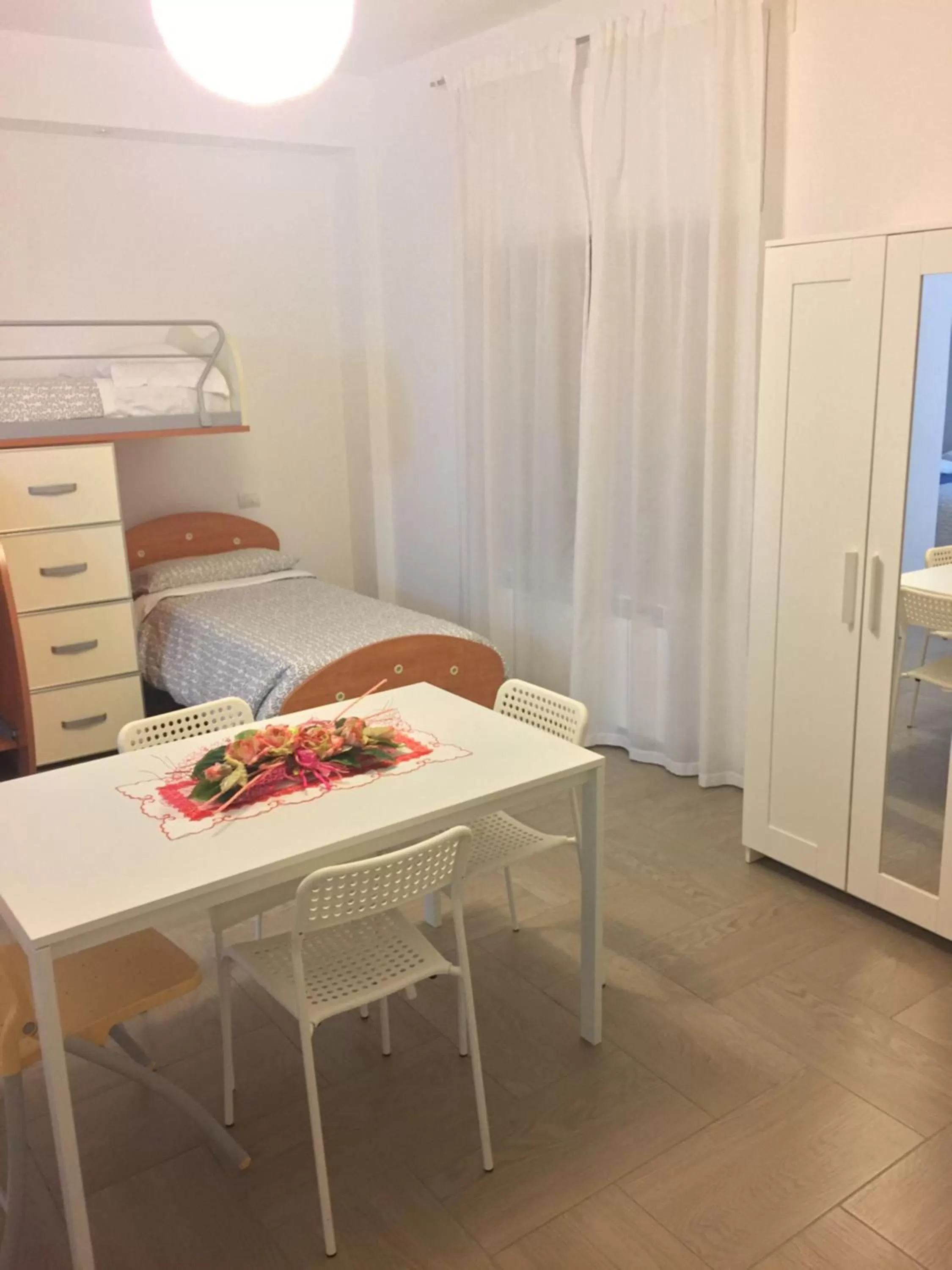 bunk bed, Bed in B&B Stefyld