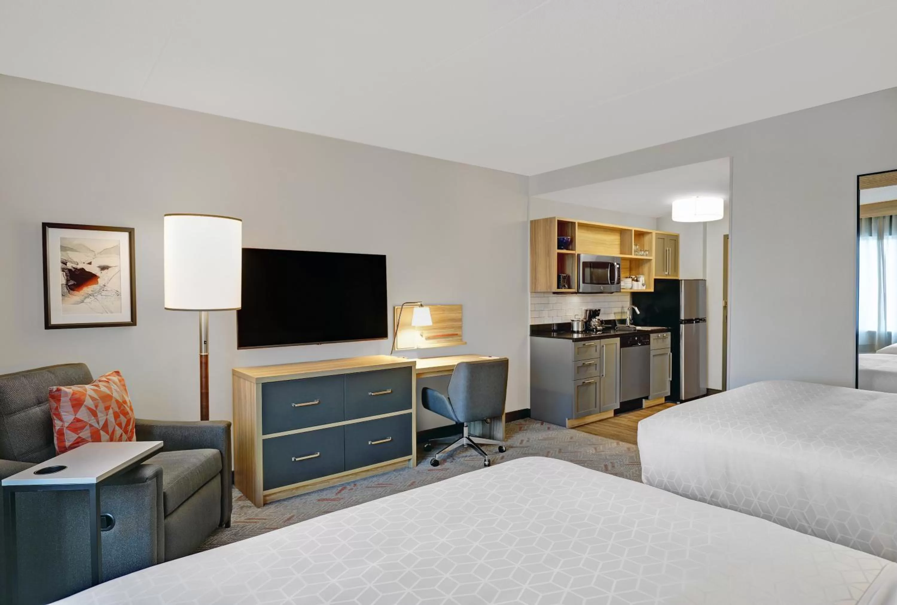 Photo of the whole room, Bed in Candlewood Suites - Kingston West by IHG