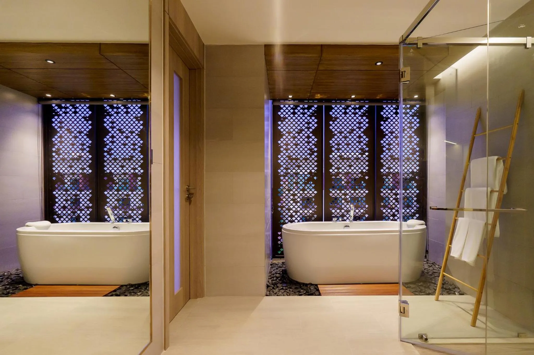 Bath in Fifth Pattaya Jomtien By Shiwalai Int